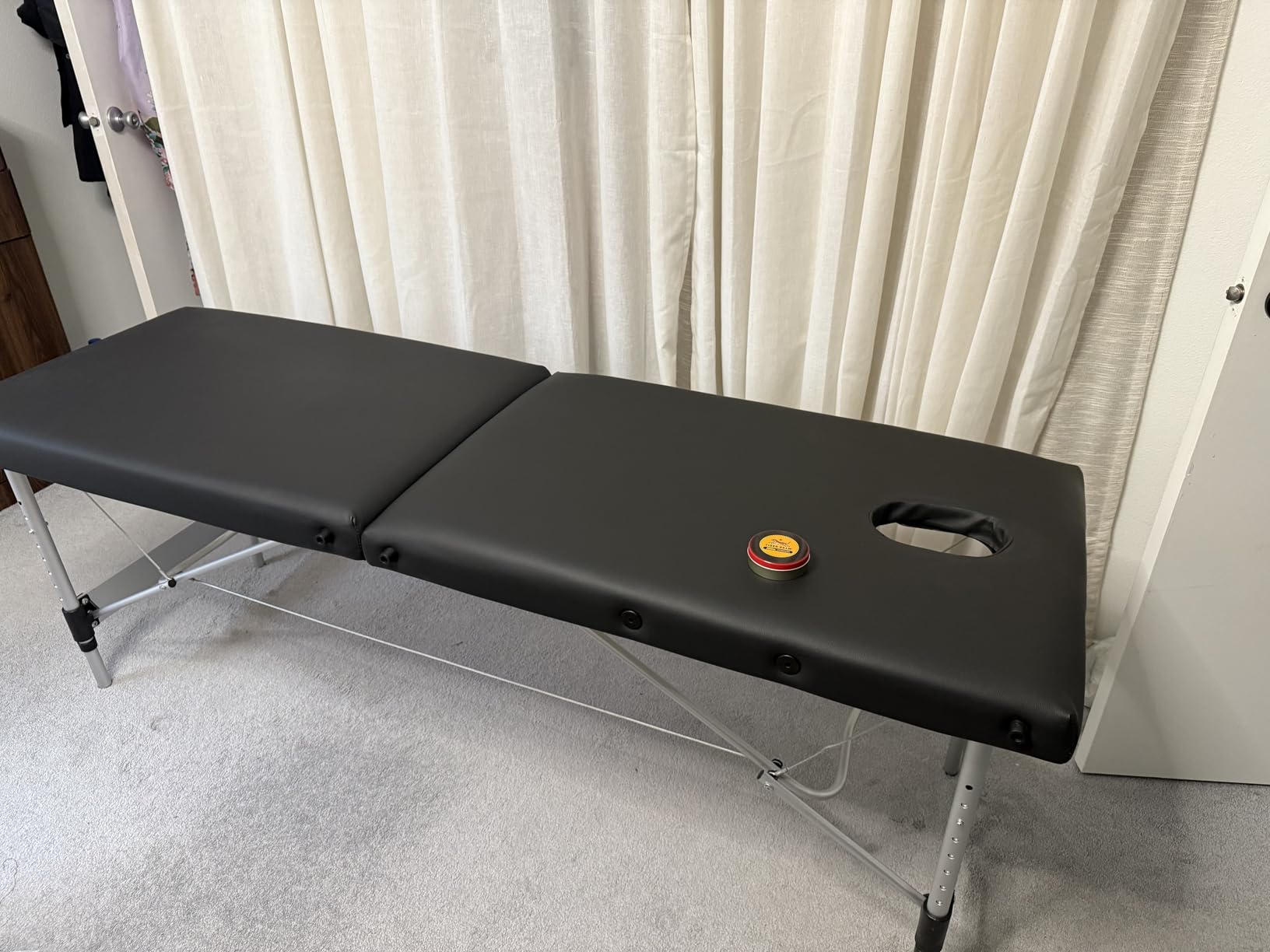 Brelley Massage Table Portable, 2-Fold Lash Bed with Side Pocket, Adjustable Height, Sturdy Aluminum Frame, Esthetician Spa Facial Tattoo Bed with Face Cradle & Carrying Bag customer photo 1