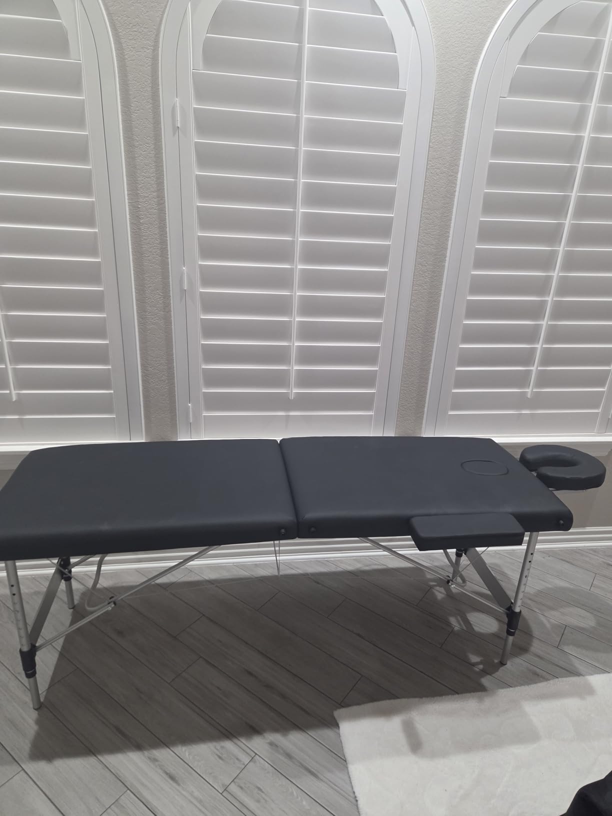 Brelley Massage Table Portable, 2-Fold Lash Bed with Side Pocket, Adjustable Height, Sturdy Aluminum Frame, Esthetician Spa Facial Tattoo Bed with Face Cradle & Carrying Bag customer photo 2