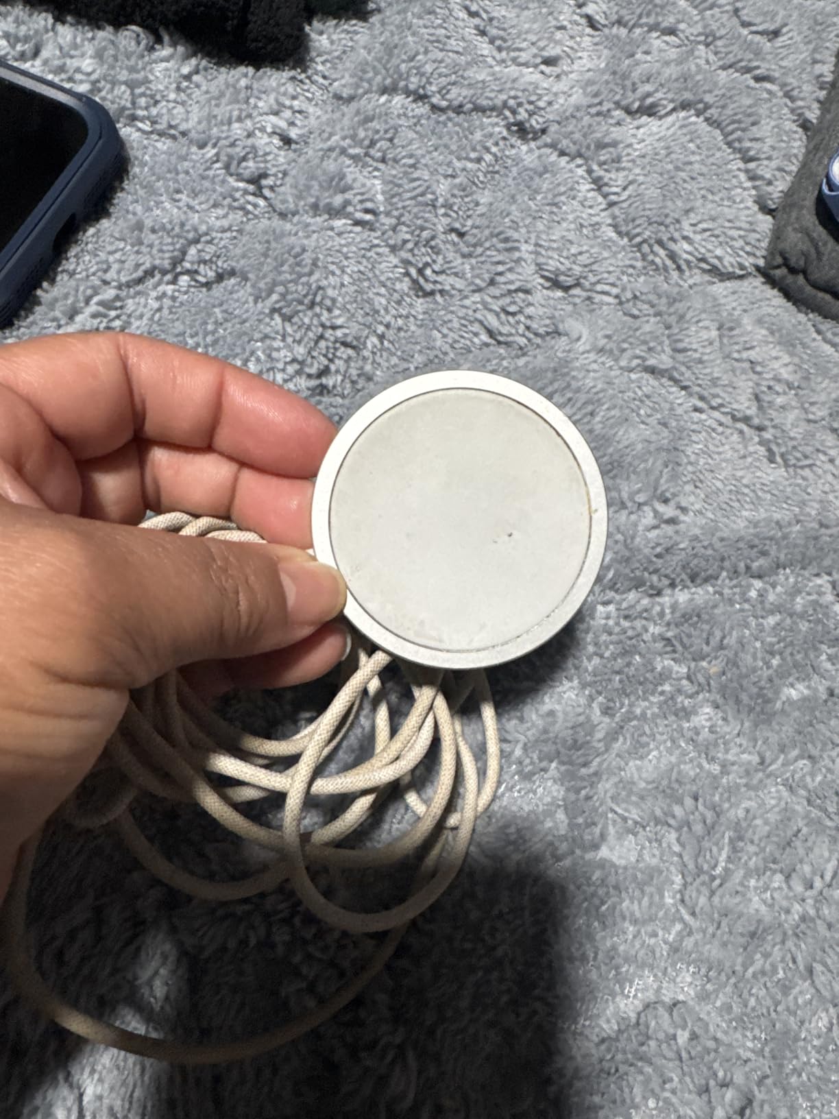 Apple MagSafe Charger (1 m): Wireless Charger with Fast-Charging Capability customer photo 1