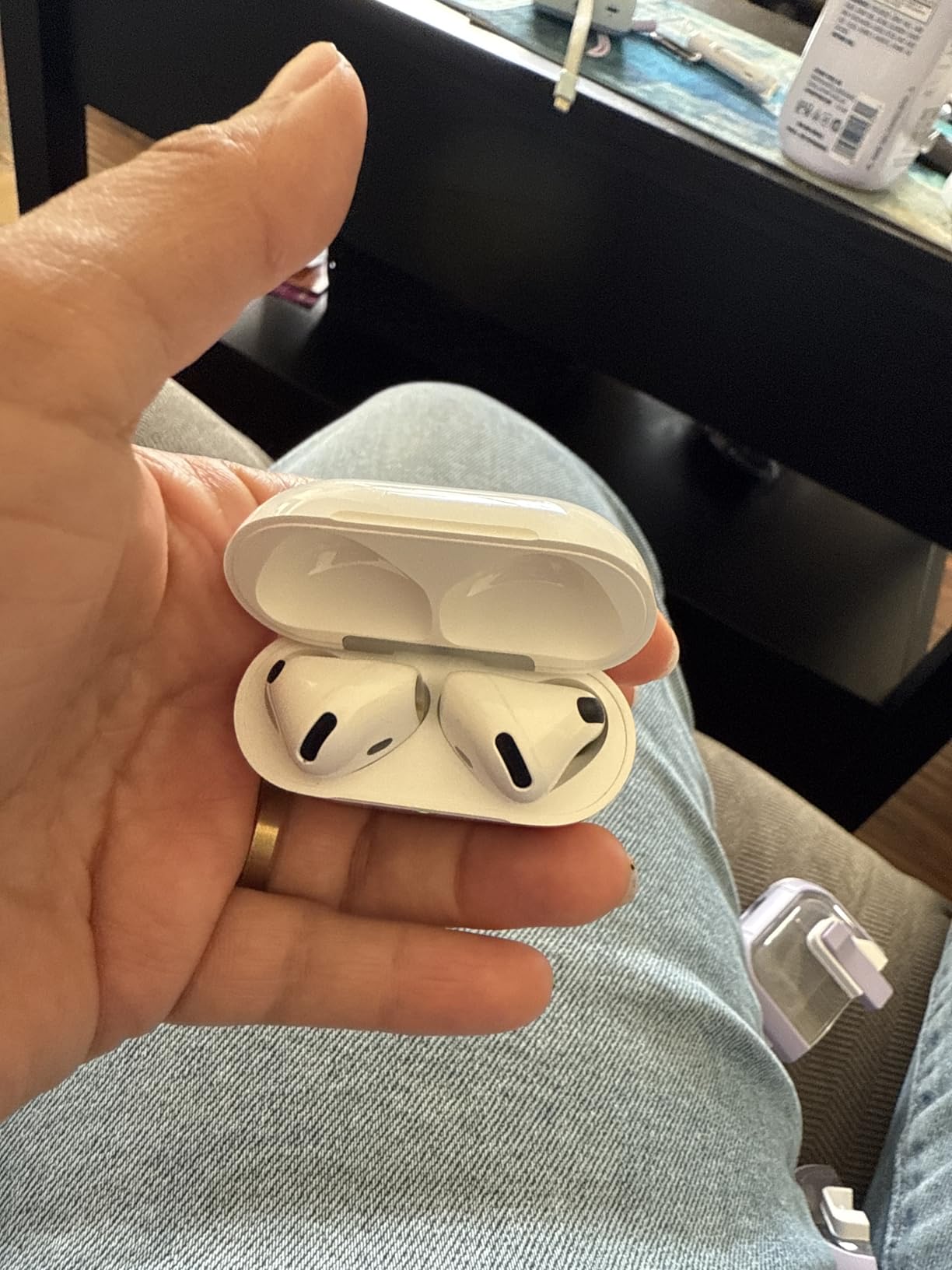 AirPods 4 Wireless Earbuds with Active Noise Cancellation, Adaptive Audio, Transparency Mode, Personalized Spatial Audio, USB-C Charging Case with AppleCare+ (2 Years) customer photo 2