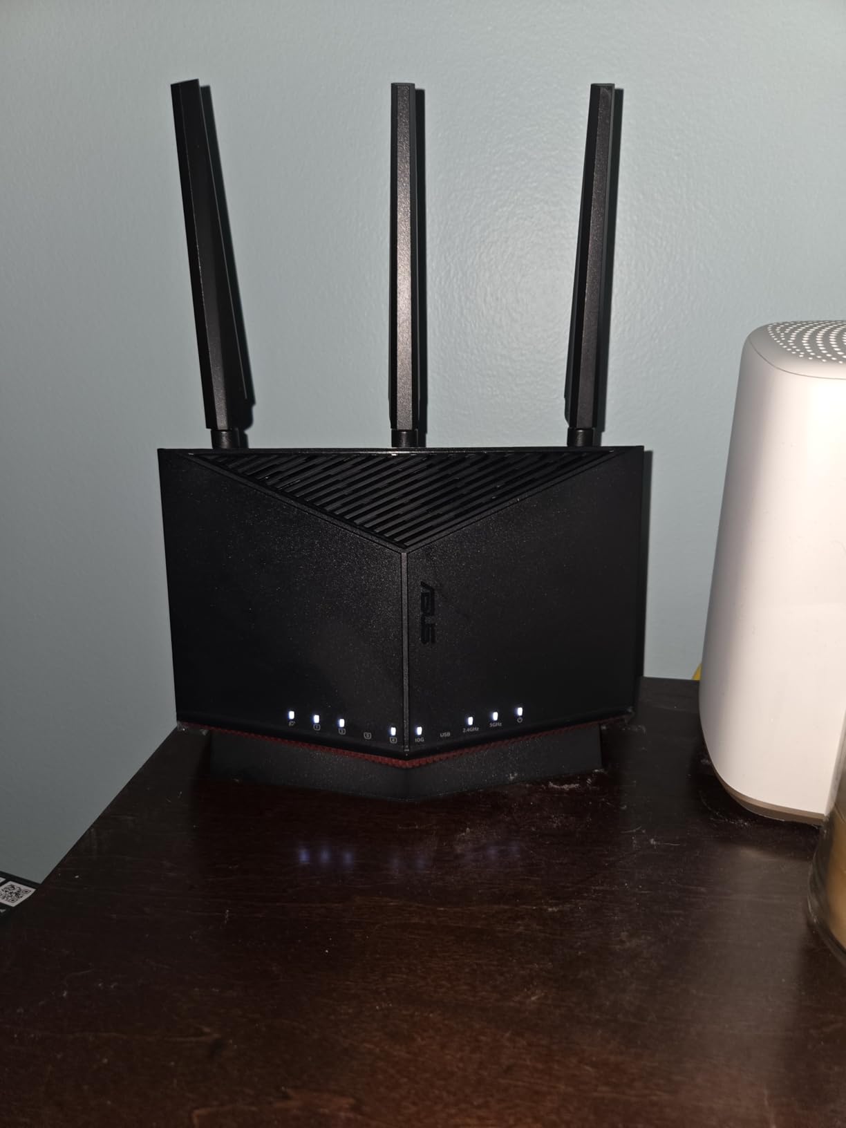 ASUS RT-BE86U BE6800 Dual-Band WiFi 7 Router, Supports 4096-QAM, MLO, AI WAN Detection, AiMesh, Subscription-Free Network Security, VPN Features, Gaming customer photo 2