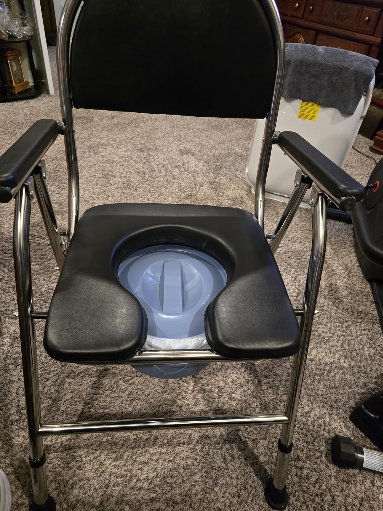 4 in 1 Folding Bedside Commode Chair for Elderly with Arms and Back,Adjustable Height Raised Toilet Seat with Handles,Adults Potty Chair for Seniors,Disabled Holds Up to 350 lbs (PU Soft Seat) customer photo 2