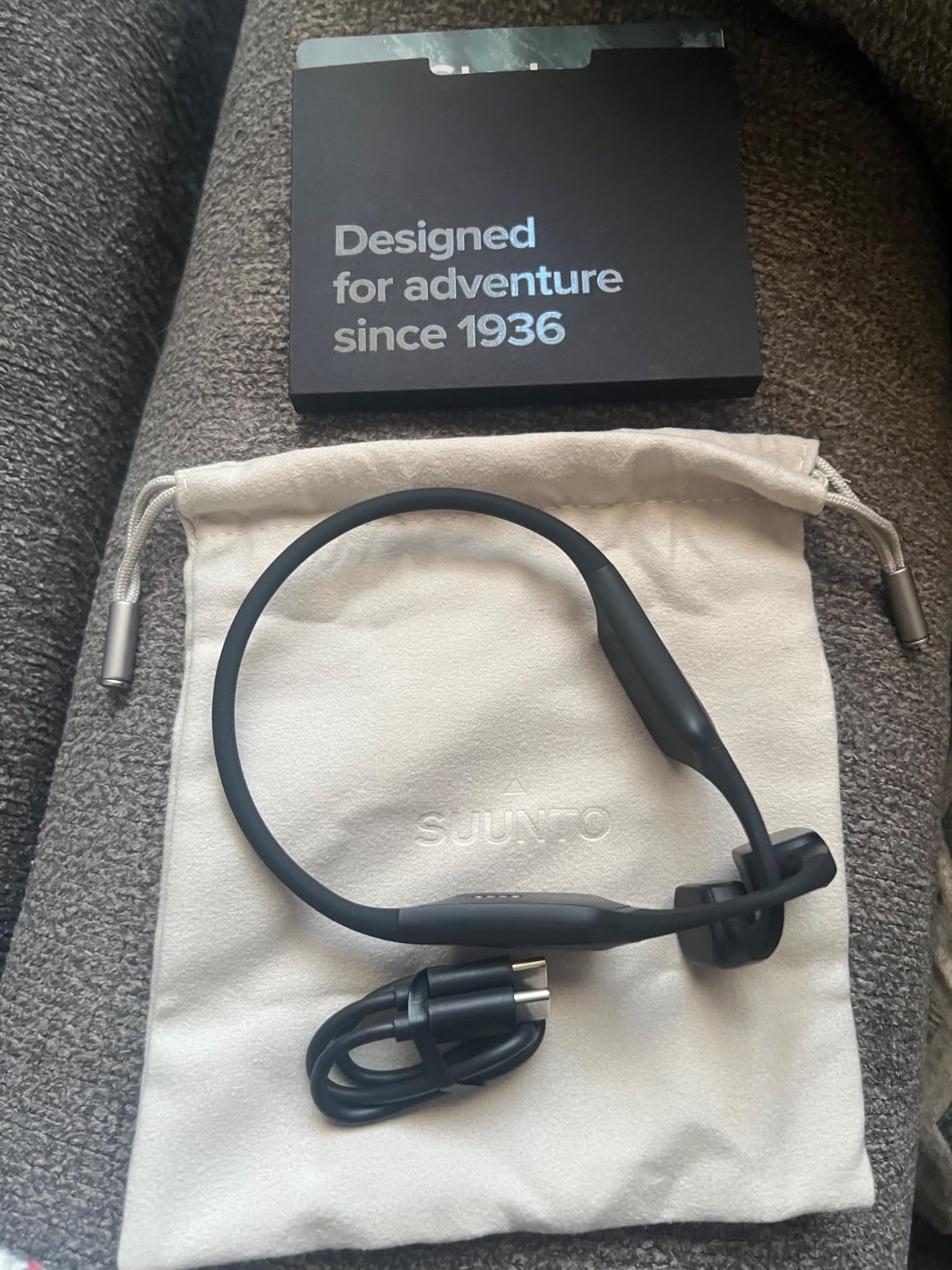 SUUNTO Aqua Swimming Open-Ear Bluetooth Headphones, 32GB MP3 Bone Conduction Player for Running & Cycling, Head Movement Control & Dual-Mic, IP68 Waterproof, 30H Playtime w/Powerbank, Lime Blue customer photo 1