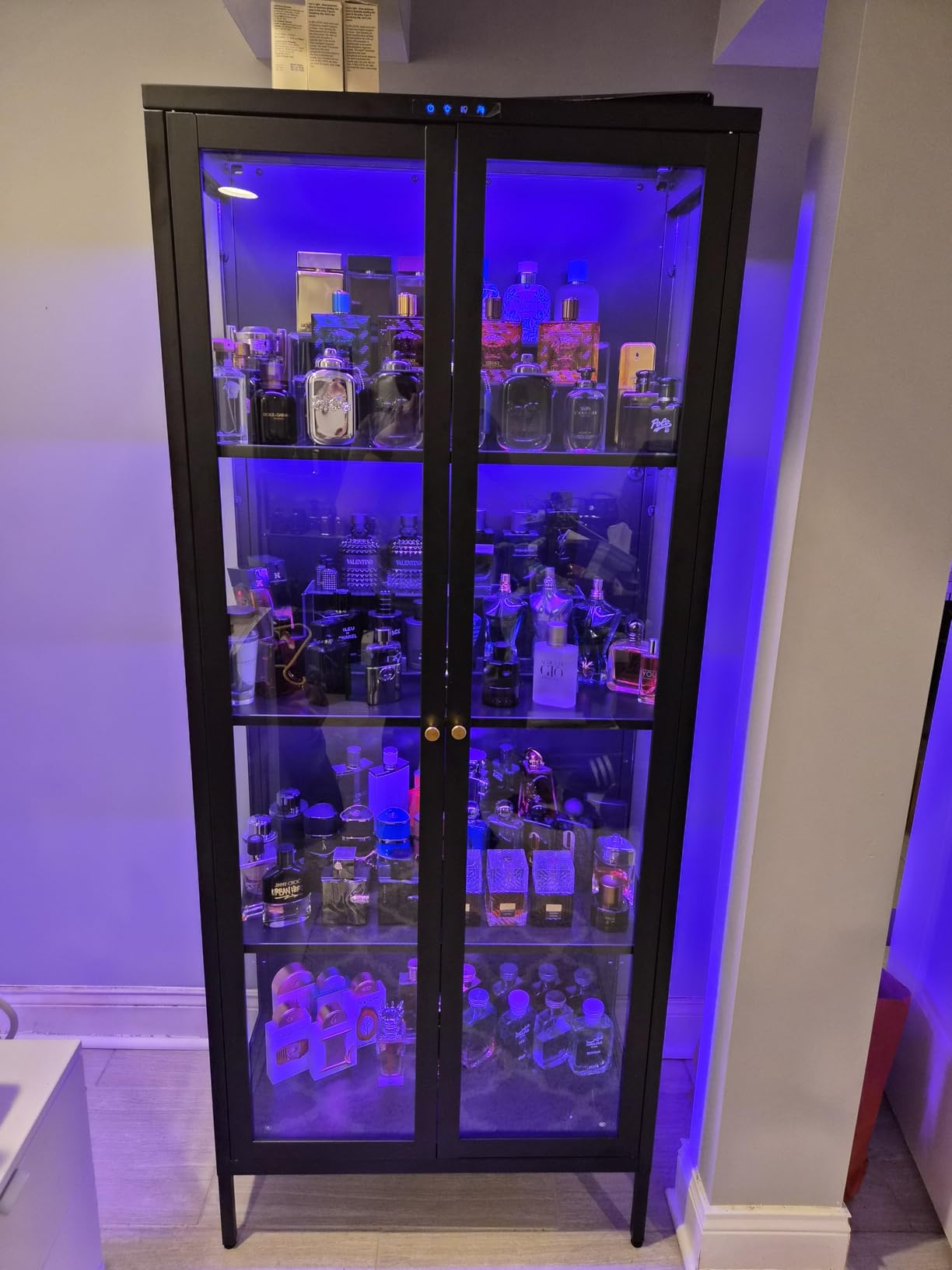 UNICOLY Display Cabinet with Glass Doors, Glass Display Cabinet with 8 Color LED Lights, Curio Display Cabinet with 3 Shelves for Living Room, Plant, Display Shelf, Assembly Required, Black customer photo 1