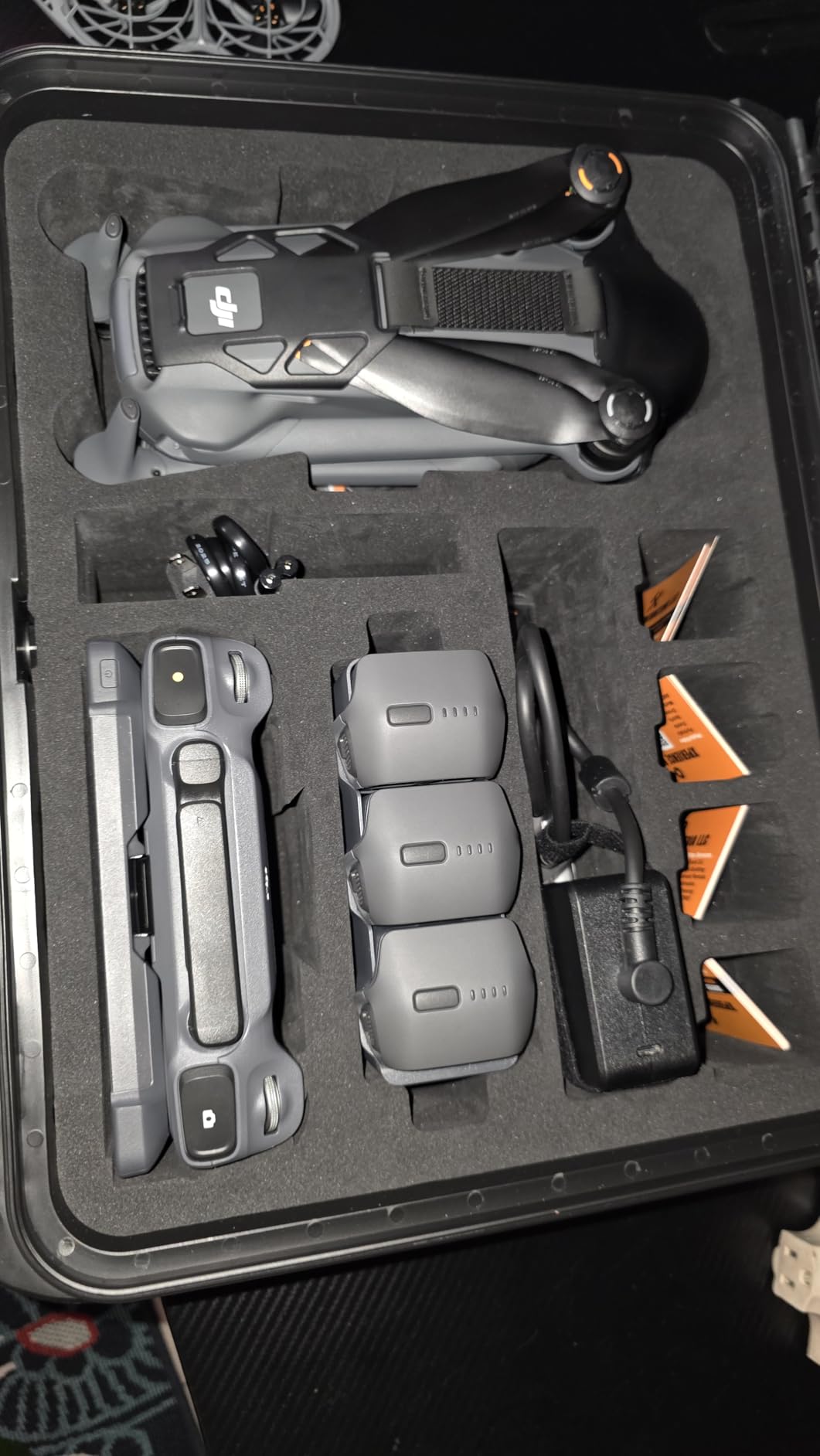 DJI Mavic 4 Pro Drone with DJI RC 2, Flagship Tri-Camera Drone with 100MP 4/3 CMOS Hasselblad Camera, for Professionals, 30km/18.6mi Video Transmission, 51-Min Max Flight Time customer photo 2