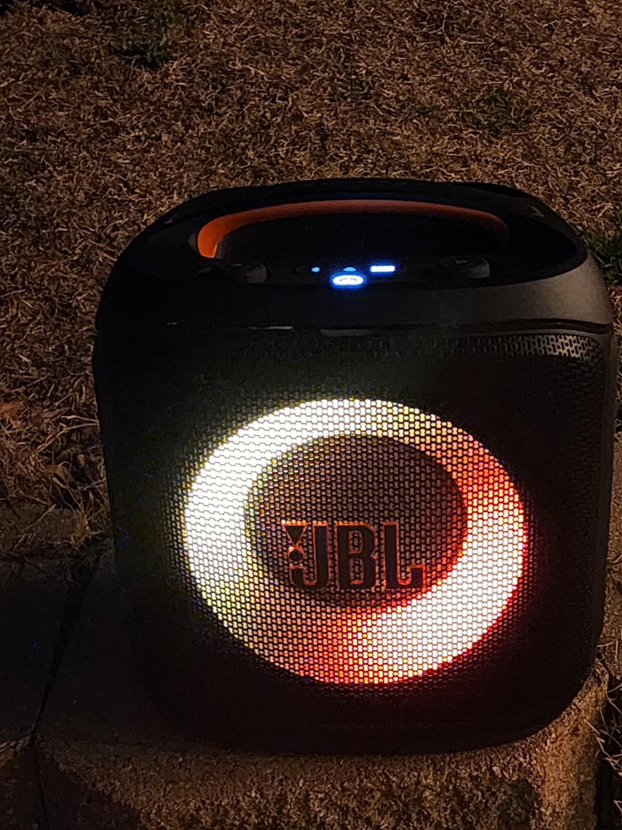 PartyBox Encore Essential 2 - Portable Battery-Powered Party Speaker with AI Sound Boost, Up to 15 Hours of Play time, IPX4 Splash Proof, and Multi-Speaker Connection by Auracast (Black) customer photo 2