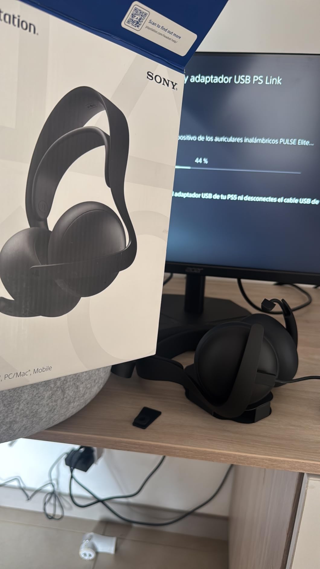 PlayStation Pulse Elite Wireless Headset - Midnight Black customer photo 1