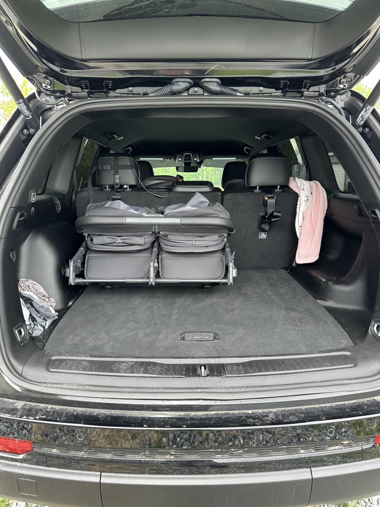 UPPAbaby Minu Duo Side-by-Side Double Stroller - Lightweight + Compact Design for Travel - Easy Fold - From Birth to Toddler - Independent Recline - Greyson (Charcoal Mélange/Carbon Frame/Saddle Leather) customer photo 2