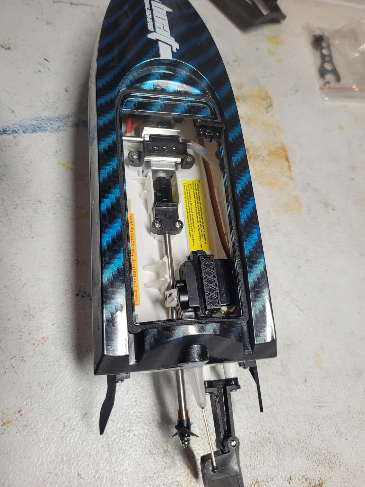 30KMH RC Remote Control Boat with 7 LED Light Modes Waterproof Electric Fast Speed Boat for Adults Kids 8-12 Lake Pool Water Play,Self-righting,Demo,Water Cooling,20Mins,Low Battery Alert,2.4Ghz,Blue customer photo 2