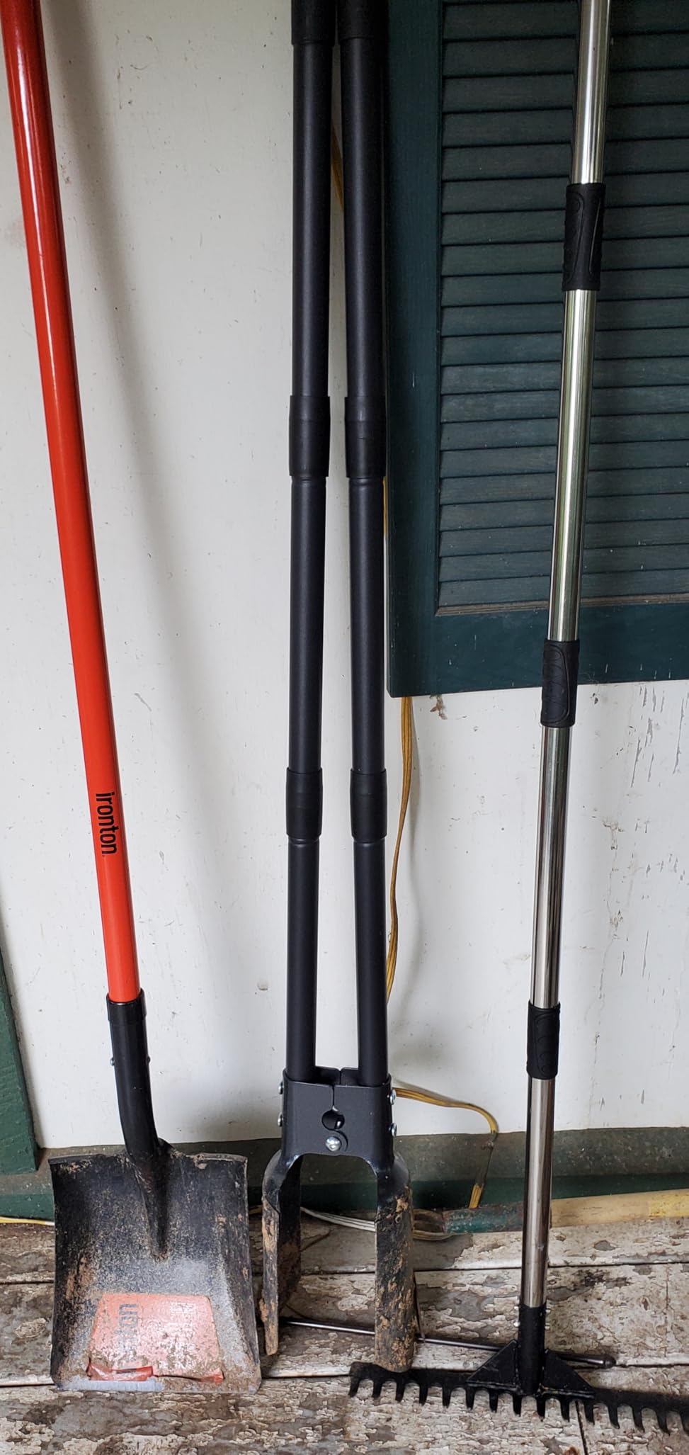 Post Hole Digger Tool, Heavy Duty Post Hole Digger with 55 Inch Handle, Dual Sharp Blades for Soil Plugging, Digging, Cultivating, Weeding, Manual Post Hole Digging Tool Garden Shovel customer photo 1