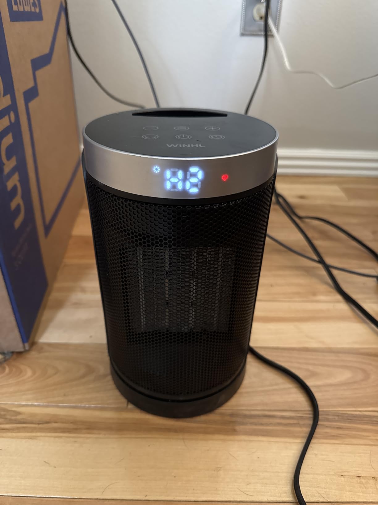 Space Heater, WINHL Small Portable Electric Heaters for Indoor Use with Thermostat and Remote, 70° Oscillation, 12H Timer, 5 Modes, 1500W PTC Ceramic Fast Safety Heat for Office Bedroom Home customer photo 1