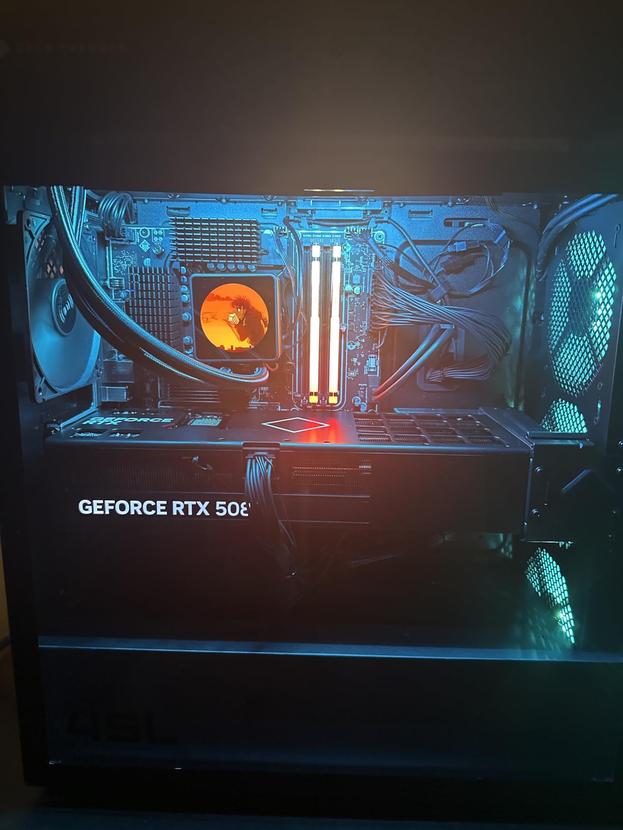 OMEN 45L Gaming Desktop, Intel Core Ultra 7 265K, 32 GB RAM, 2TB SSD, NVIDIA GeForce RTX 5080, Windows 11 Pro, Microsoft Copilot, Tempered Glass (2025) customer photo 1