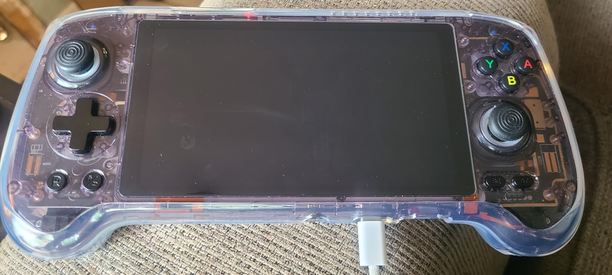 Anbernic RG557 Retro Handheld Game Console, 5.48 Inch AMOLED Screen Handheld Emulator Android 14 System Dimensity 8300 Processor Support WiFi 6E Bluetooth 5.3 (Transparent Purple) customer photo 2