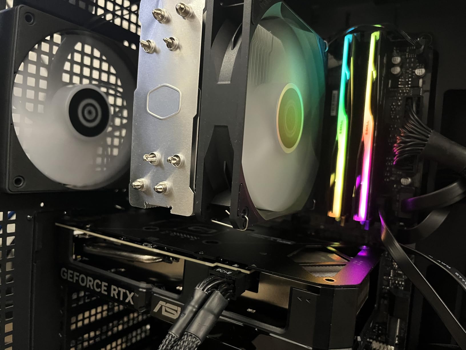 ASUS Dual NVIDIA GeForce RTX 5060 Ti 16GB GDDR7 OC Edition Graphics Card, PCIe 5.0, DLSS 4 customer photo 1