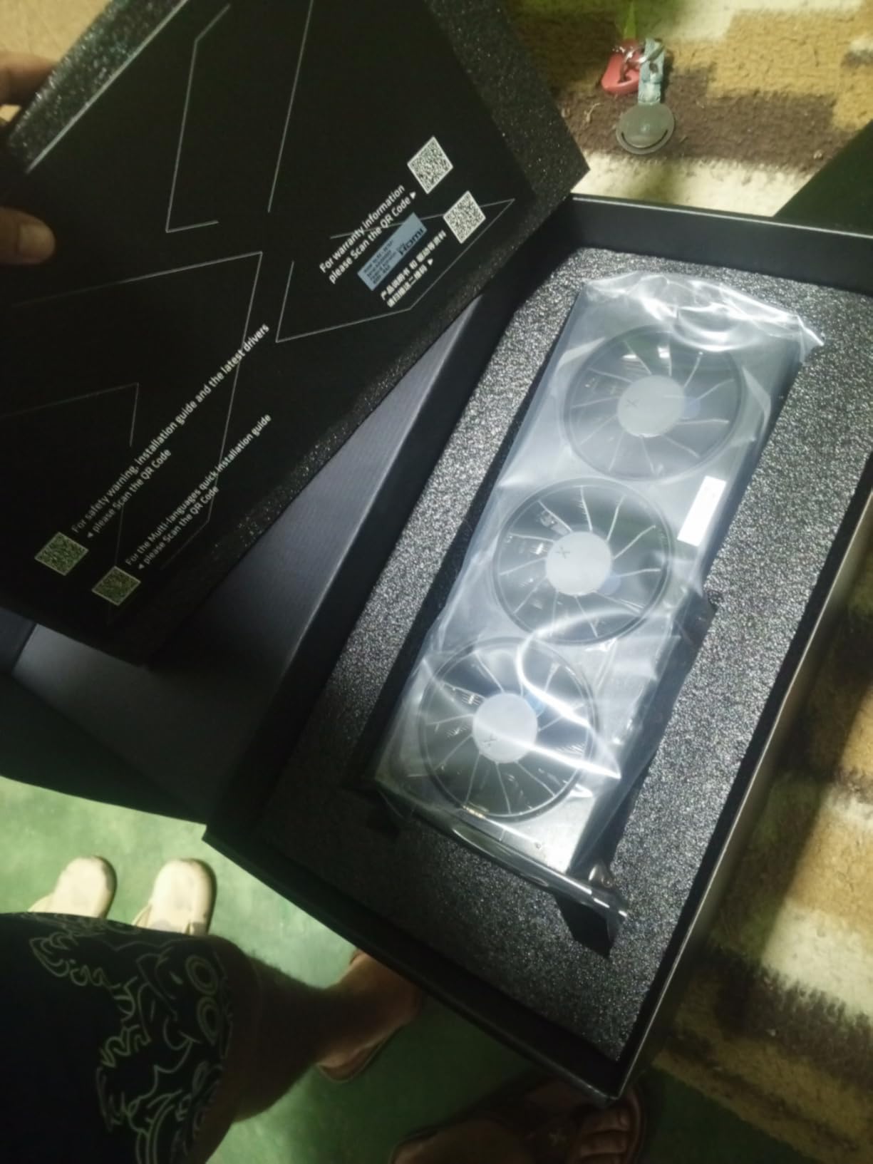 XFX Swift AMD Radeon RX 9060 XT OC Triple Fan Gaming Edition with 16GB GDDR6, RDNA 4 customer photo 2