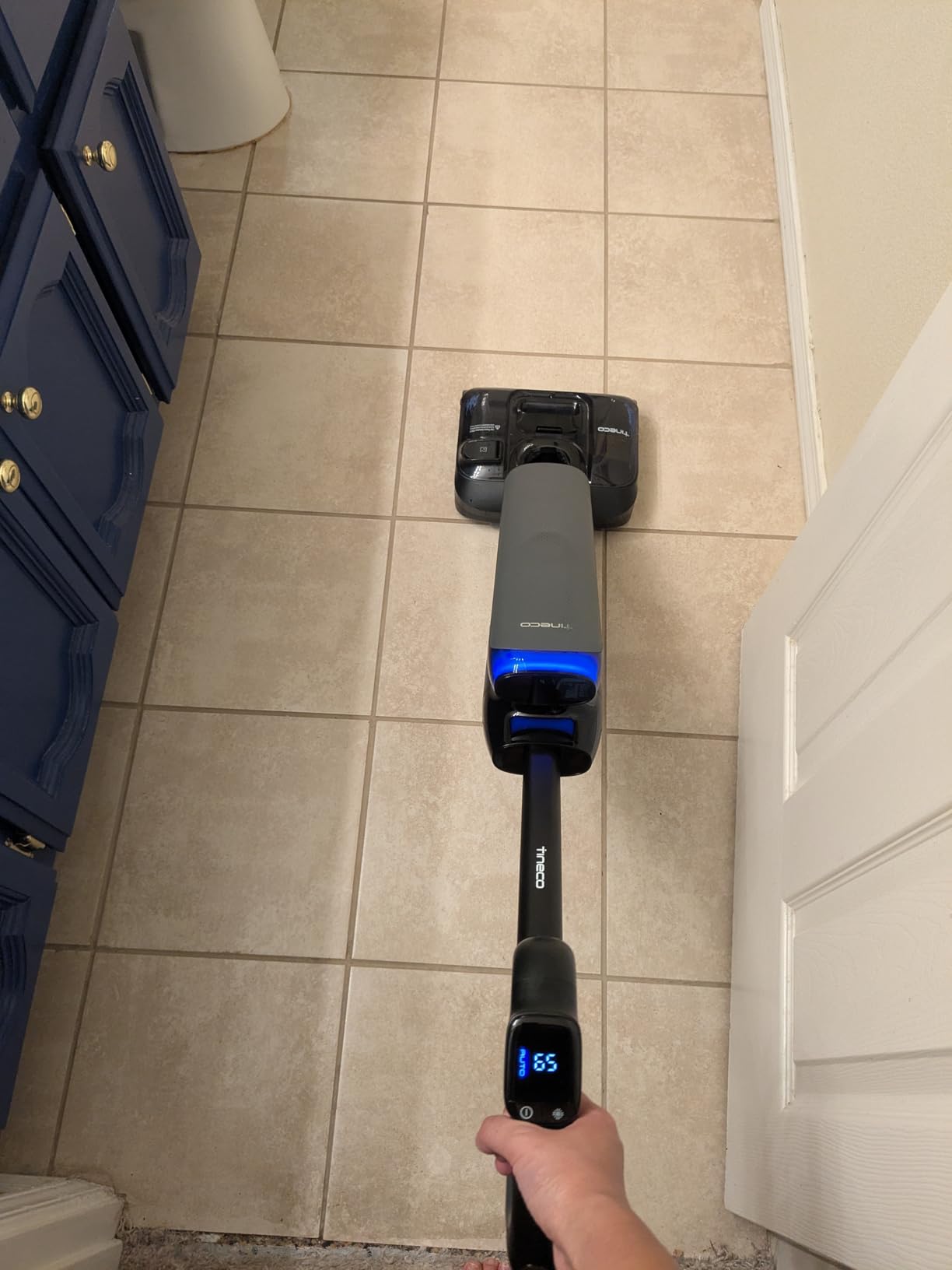 Tineco Floor ONE S7 Artist Wet Dry Vacuum Cleaner, 22kPa Suction, 50 Min Runtime, iLoop Smart Sensor, DualBlock Anti-Tangle Design, 185 Flashdry, Dual-Edge Cleaning, 180 Lay-Flat customer photo 1