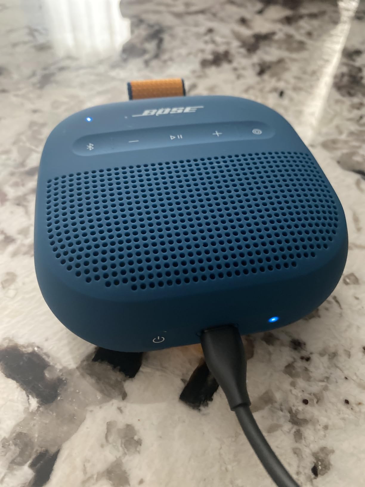 SoundLink Micro Portable Bluetooth Speaker (2nd Gen), Wireless Outdoor Speaker, Up to 12 Hours Battery Life, Waterproof and Dustproof, Black customer photo 2