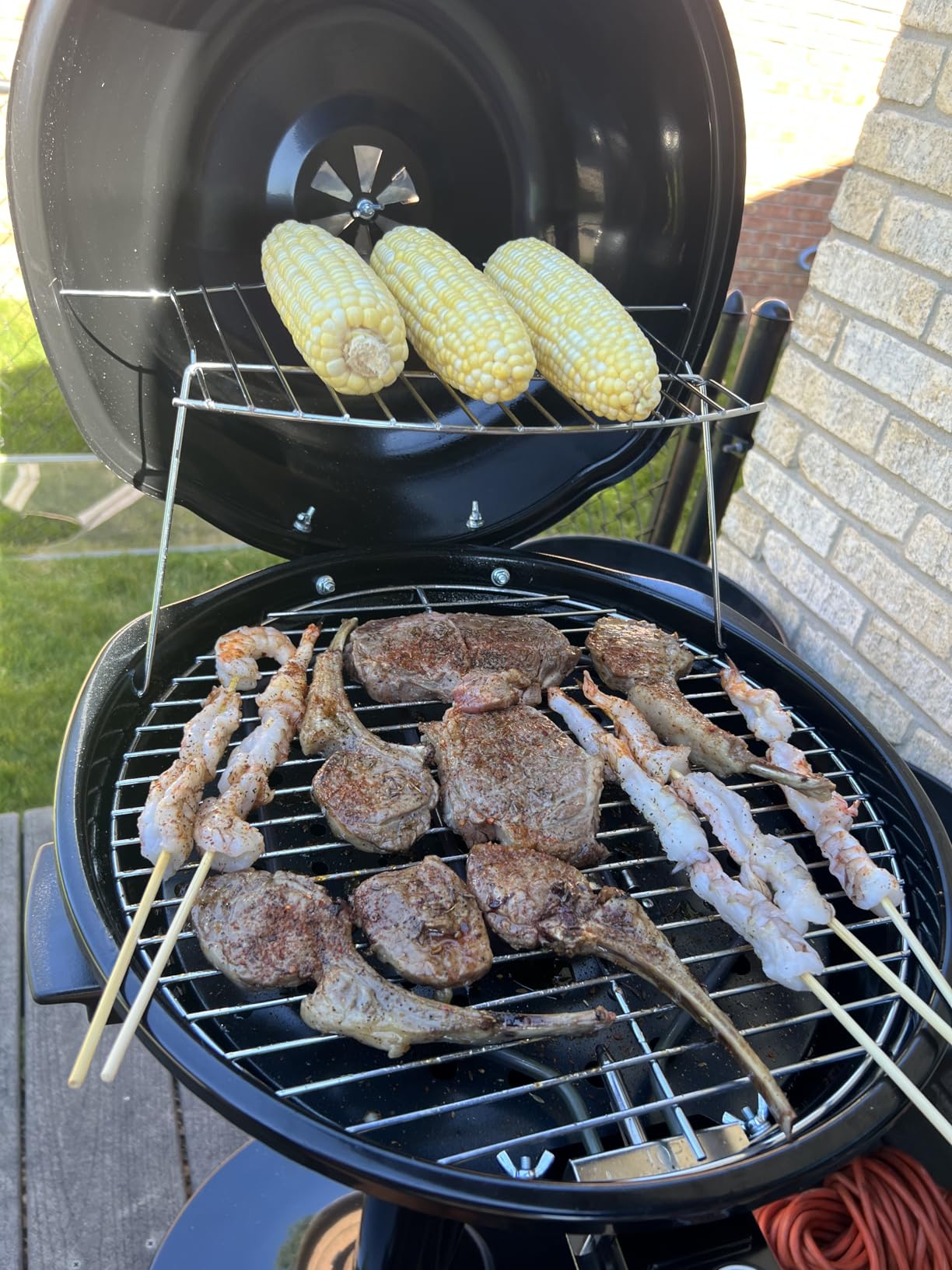 Electric Grill, Techwood Indoor/Outdoor Electric BBQ Grill, 1600W Portable Removable Stand Grill with Adjustable Heat & Drip Tray, Double Layer Design for Party, Patio & Backyard (Black) customer photo 2