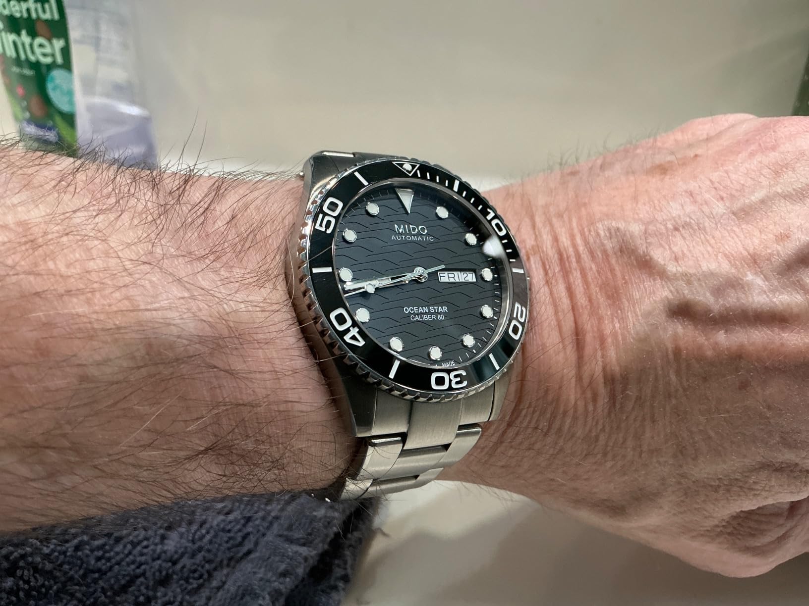 MIDO Ocean Star 200C - Swiss Automatic Diving Watch for Men - 42.5mm Stainless Steel Case - Rotating Ceramic Bezel - Wave-Design Dial with Day,Date Calendar customer photo 1