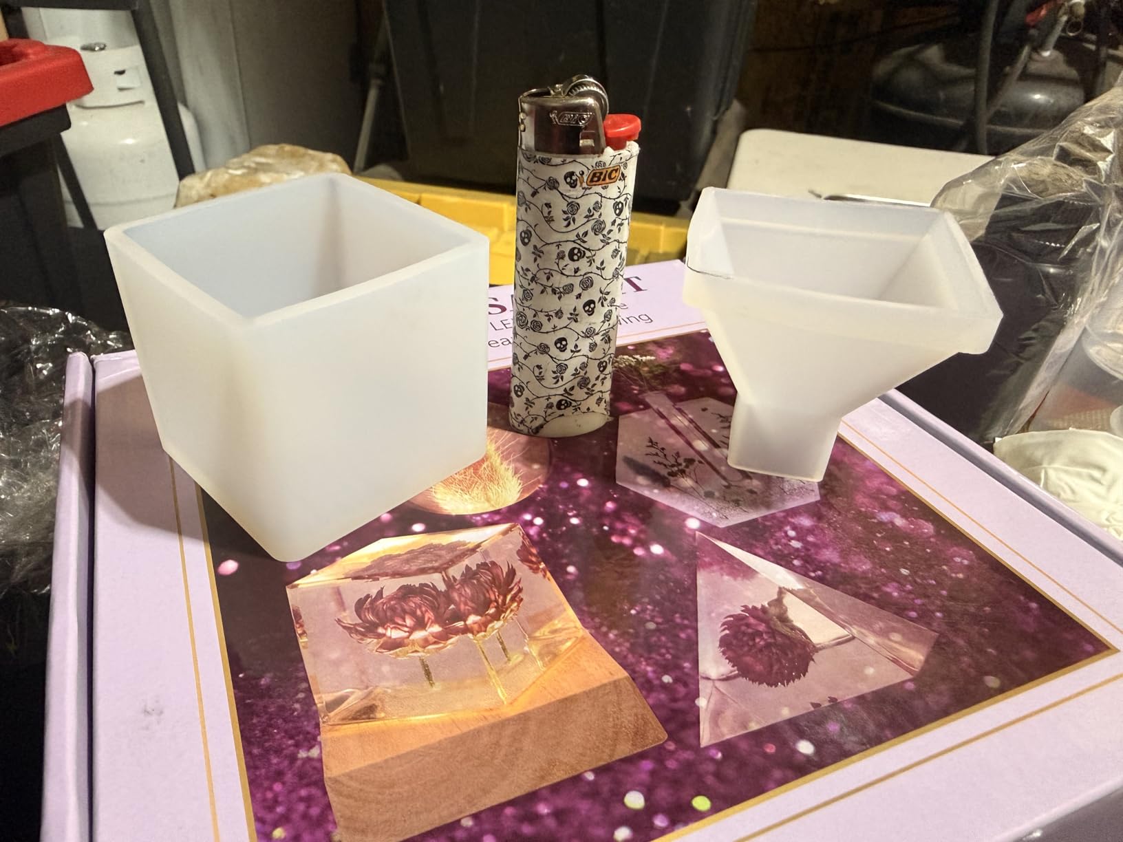 K KERNOWO Epoxy Resin Kit with Light for Beginners, Resin Kit and Molds Complete Set DIY Crafts for Adults Women, Epoxy Set with Vase Mold, 3D Dried Flowers - 20OZ customer photo 1
