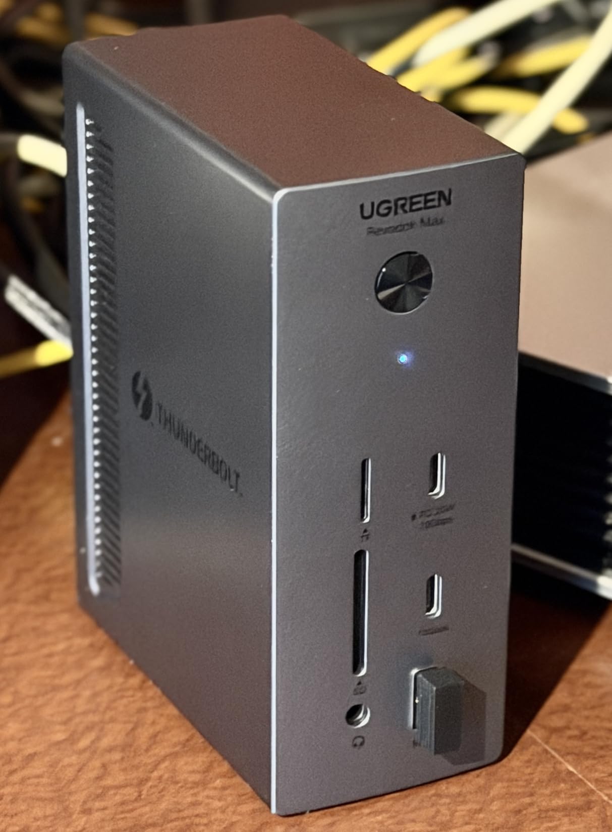 UGREEN Revodok Max 13-in-1 Thunderbolt 4 Docking Station, 40Gbps with 3xTBT4 (Dual 4K@60Hz max), 180W Total Power (96W Laptop Charging), 1Gbps Ethernet, SD/TF 3.0, 3.5mm Audio customer photo 2