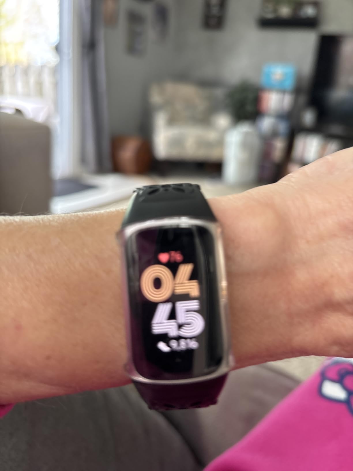 Fitbit Charge 6 Fitness Tracker Bundle - Black/Obsidian - Heart Rate, GPS, Sleep and Stress Tracking + Fast Charger and Cleaning Cloth customer photo 1