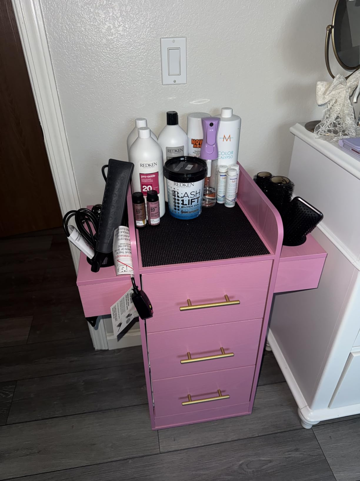 4ever2buy Rolling Salon Station for Hair Stylist, Salon Trolley Cart with Wheels, Hair Stylist Beauty Barber Station, 6 Hair Dryer Holders & 3 Drawers, Black and Gold customer photo 1