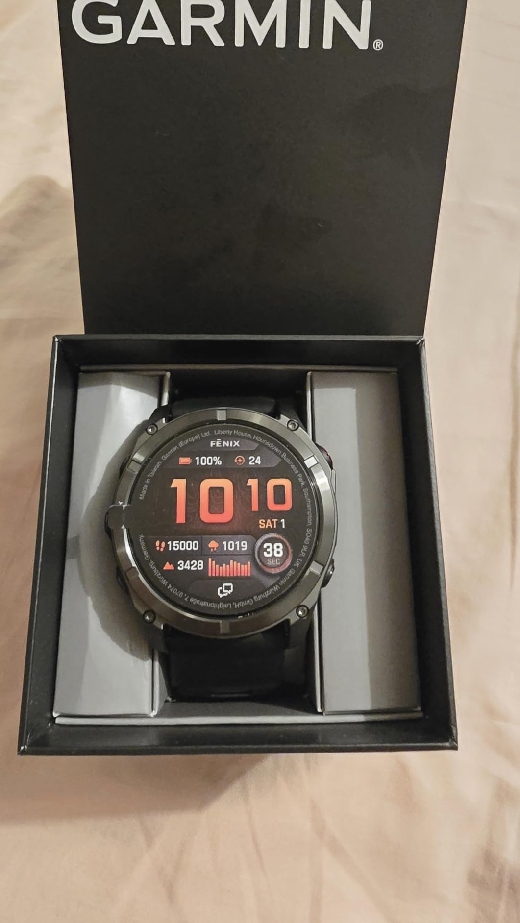 Garmin fēnix 8 Pro, 51mm, Sapphire, DLC Titanium, Black/Pebble Gray | Premium Multisport Smartwatch, inReach Technology, AMOLED Display, Built-In Flashlight, Dive-Rated, Built-In Speakers & Mic customer photo 2