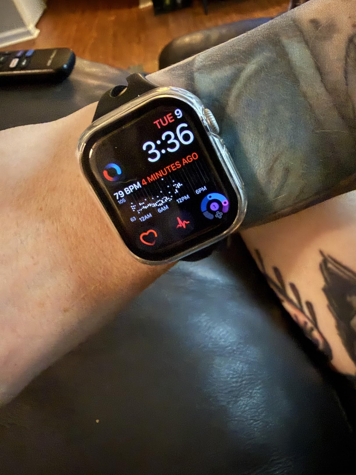 Apple Watch Series 11 [GPS 46mm] Smartwatch with Jet Black Aluminum Case - Sleep Score, Fitness Tracker, Health Monitoring, Always-On Display customer photo 2