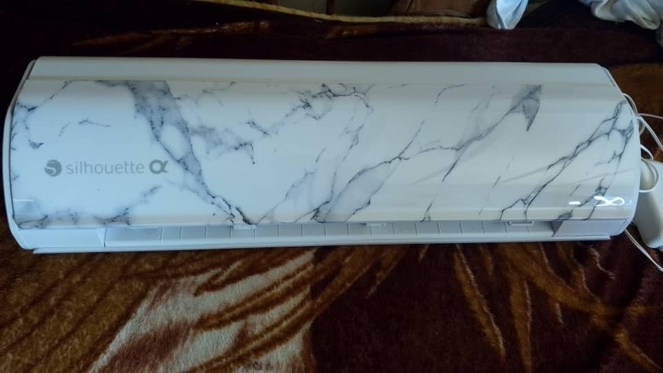 Silhouette America Cameo 5 Alpha - Smart Cutting Machine for Print & Cut - Quiet Operation with AutoBlade, Studio Software, Cutting Mat, Vinyl, Paper & Fabric Compatible - Bianco Carrara customer photo 1