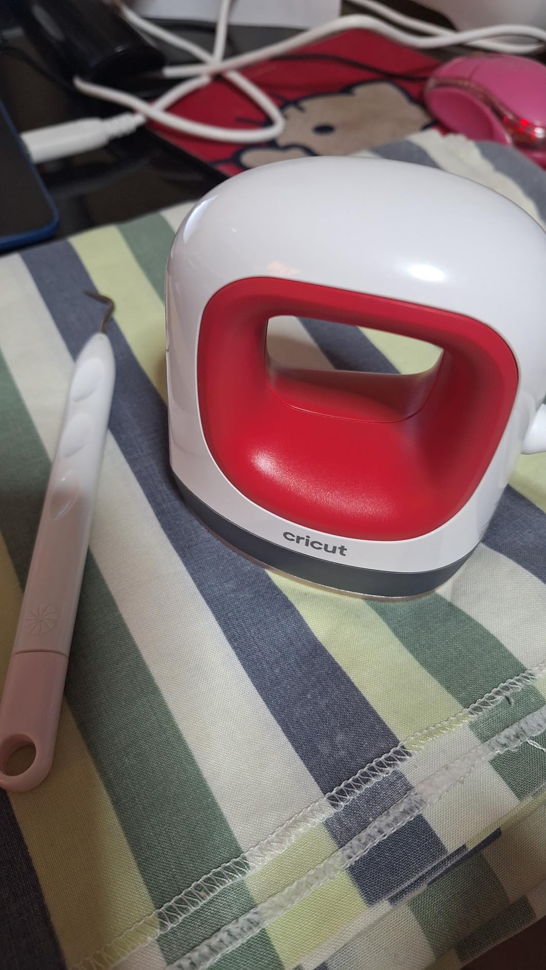 EasyPress Mini Heat Press - For Pressing Small Objects Like Shoes, Stuffed Animals, Hats & More - 3 Heat Settings & Precision Tip - Ceramic-Coated Heat Plate - Compact & Lightweight - Raspberry customer photo 1