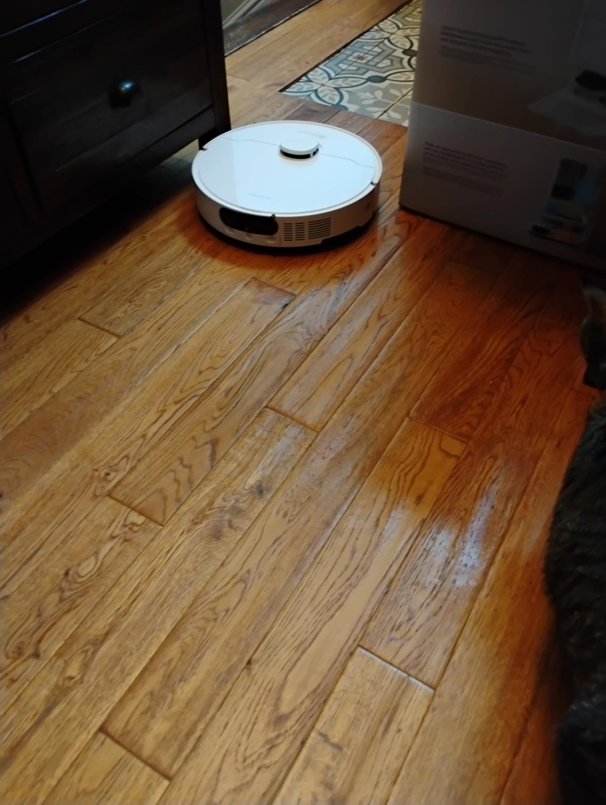 DREAME L40 Ultra Gen 2 Robot Vacuum and Mop with 25,000Pa Suction, Extendable Side Brush and Mop, All-in-One Self-Emptying & Cleaning Dock, Voice & App Control, Black customer photo 2