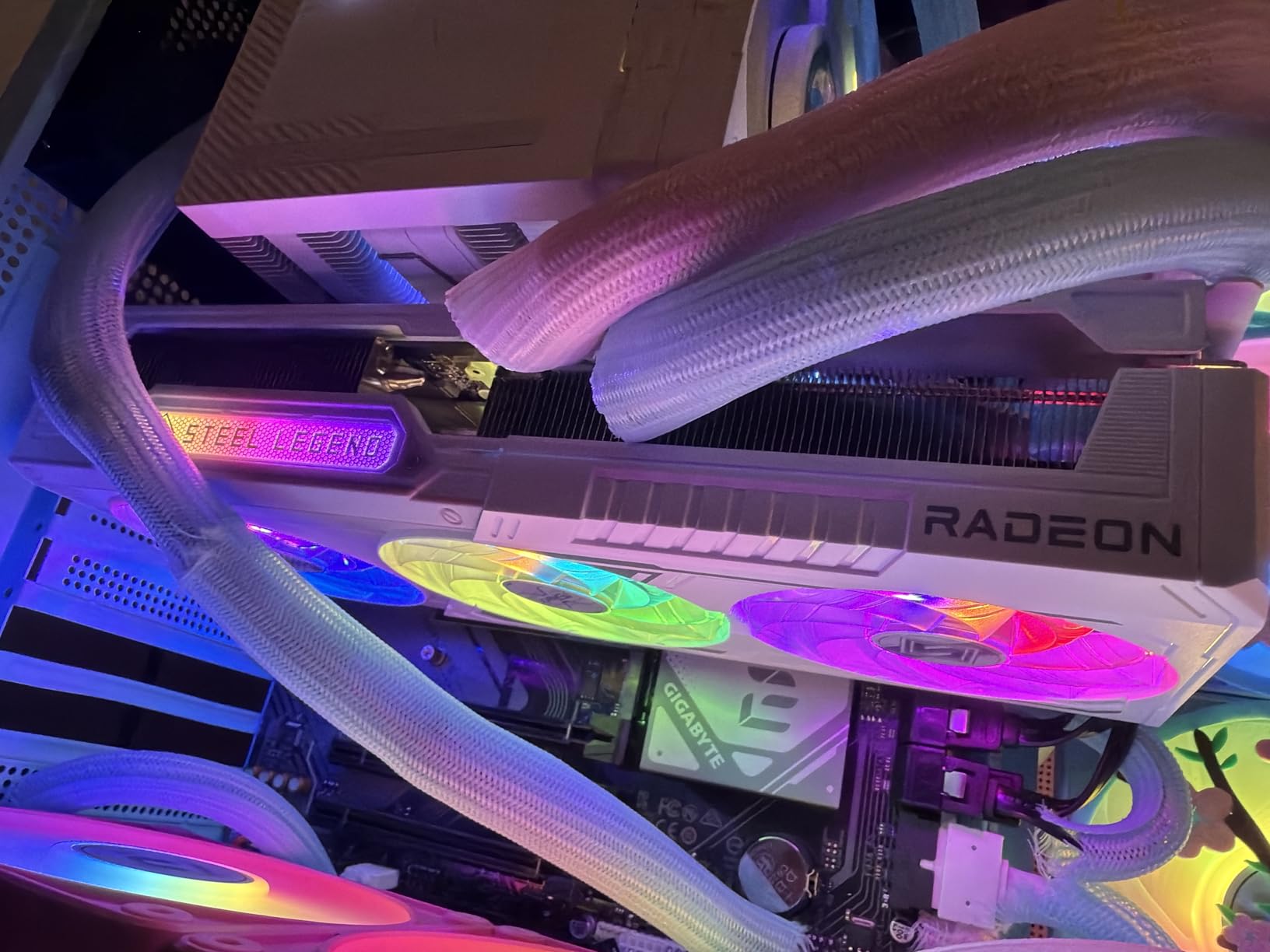 ASRock Radeon RX 9070 XT Challenger 16GB OC Graphics Card - AMD RDNA 4 Architecture customer photo 1