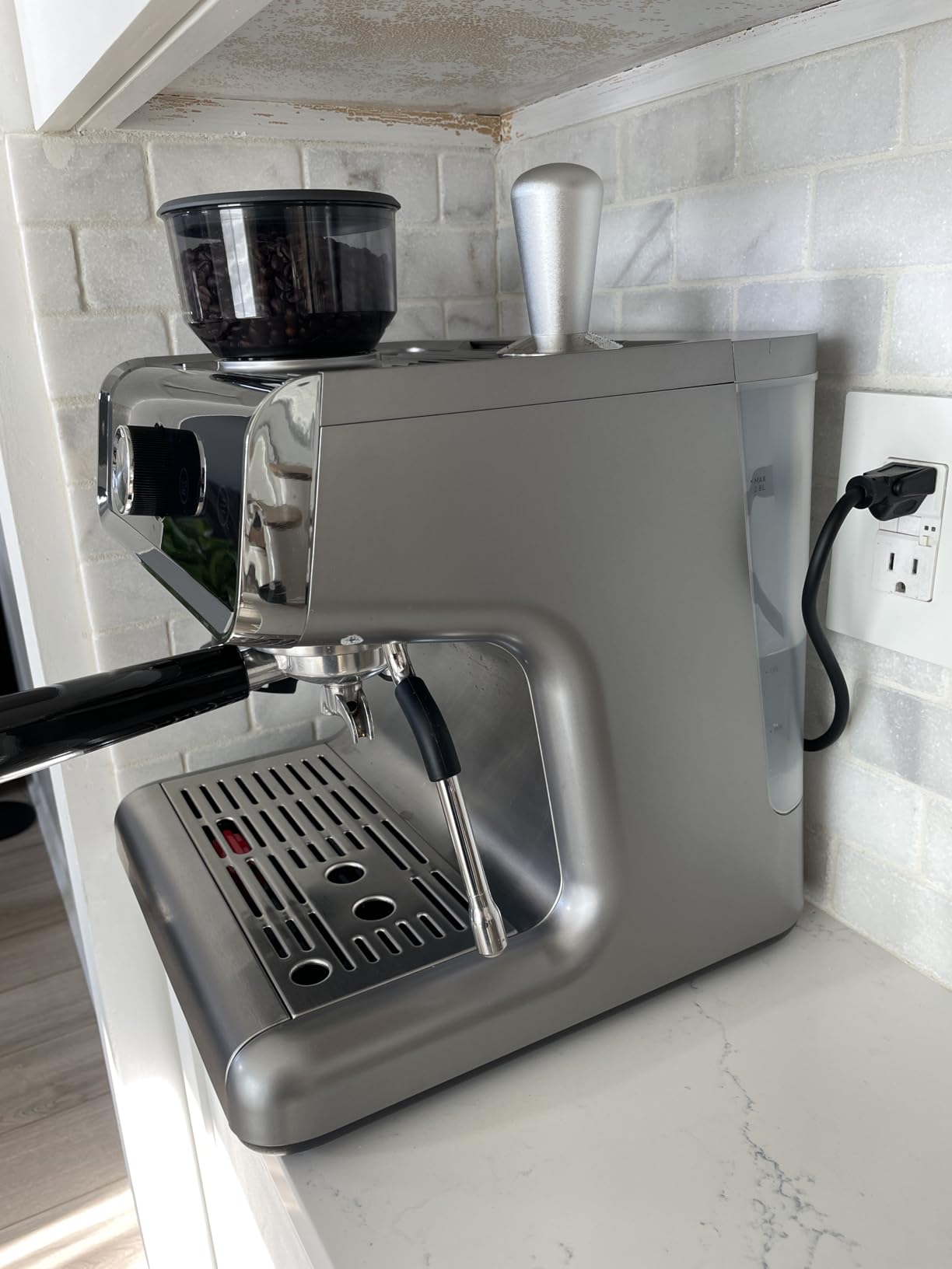 EUHOMY Espresso Machine with Grinder, 20 Bar Professional Espresso Coffee Maker for Home, with Milk Frother for Latte, Cappuccino & Barista-Style customer photo 2