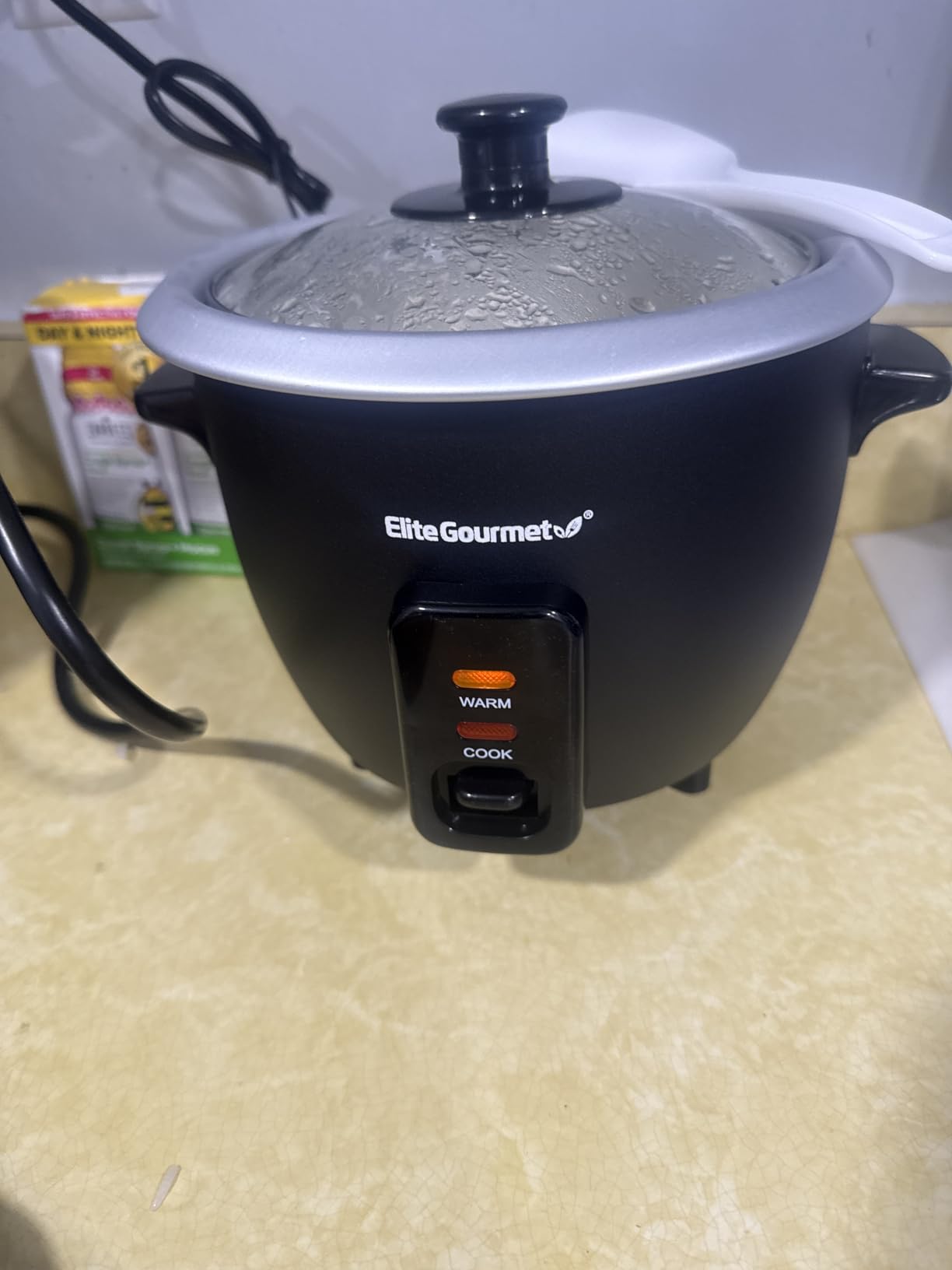Elite Gourmet ERC003BX Electric Rice Cooker with Automatic Keep Warm, 6 Cups Cooked (3 Cups Uncooked), Black customer photo 2