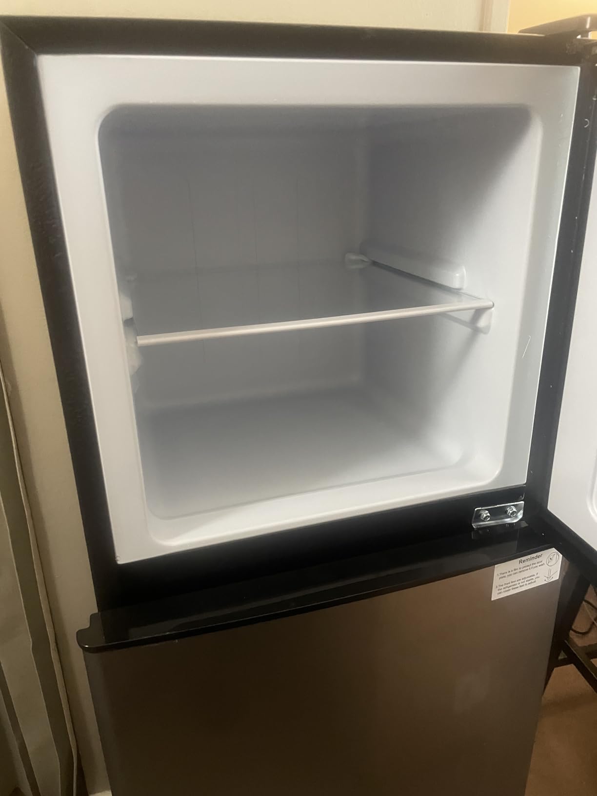 Dorm Fridge with Freezer, Small Refrigerator 3.45 Cu. Ft. with Freezer for Apartment, 7-Level Temperature Adjustable Apartment Size Fridge for Kitchen, College, Office, Silver customer photo 2