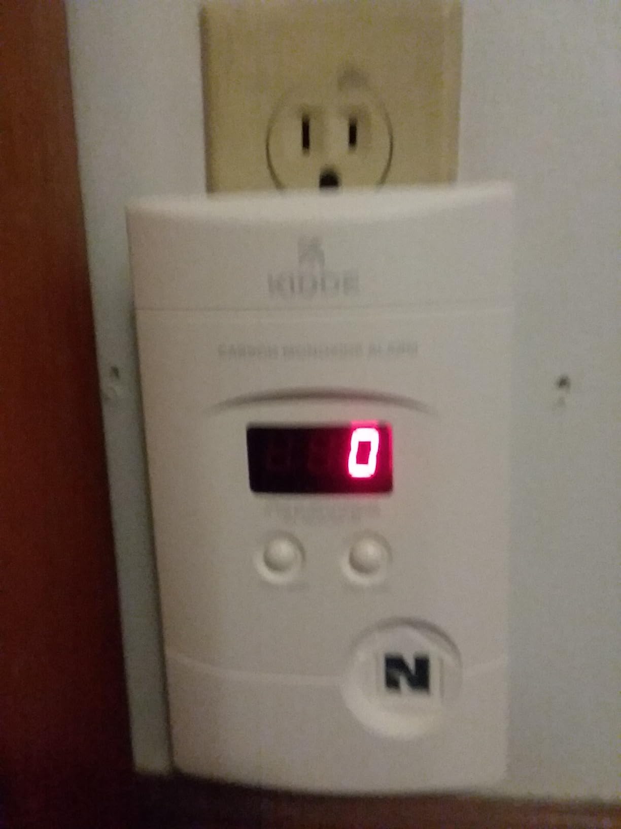 Kidde Carbon Monoxide Detector, Plug-in with AA Battery Backup, Easy-to-Read Digital Backlit Display, 85 dB Alarm, Rotating Plug, LED Status Light Indicators, 5th Edition, COPD customer photo 2