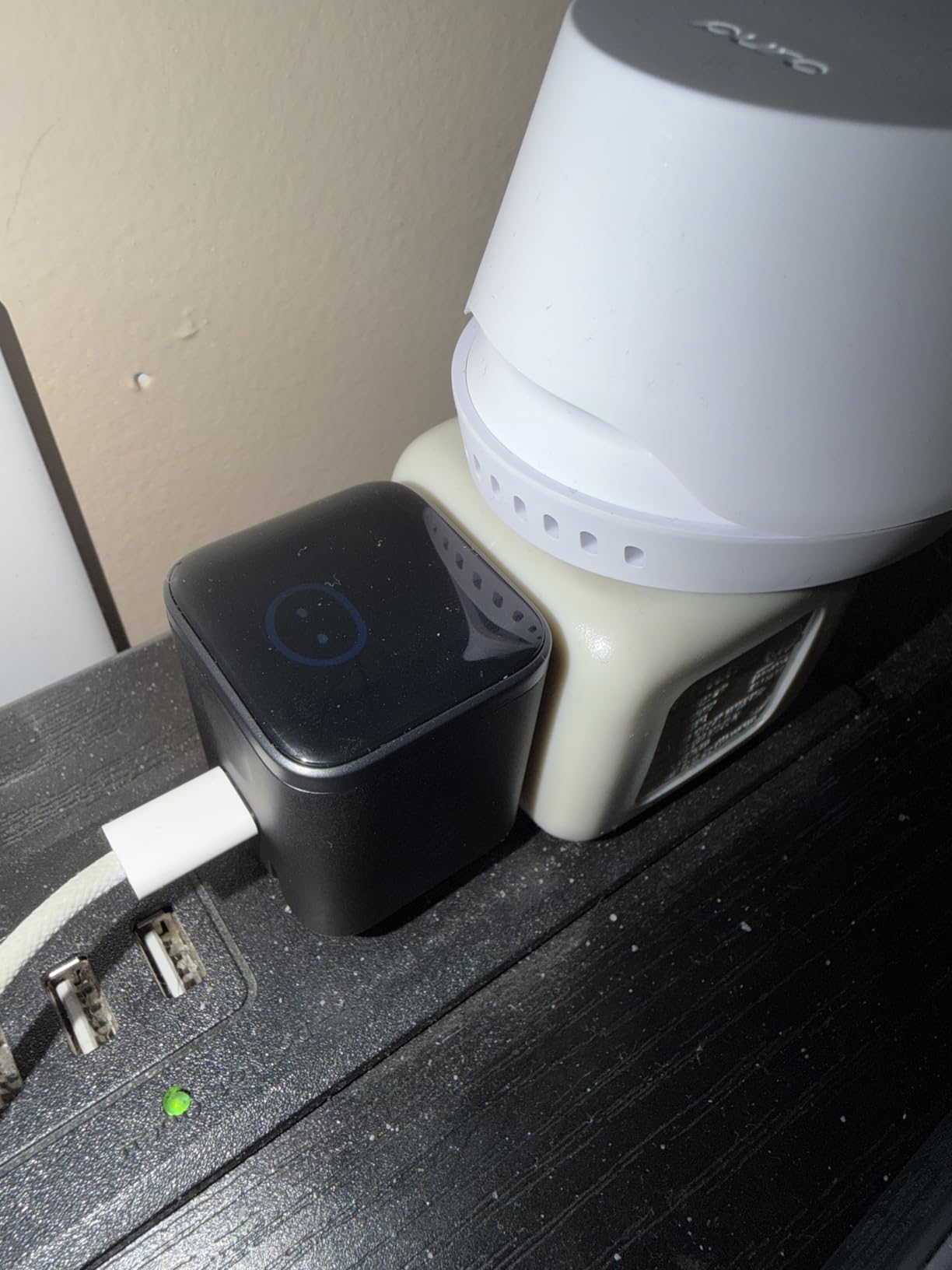 Anker Smart Display Charger, Anker Nano USB C Charger Block, 45W Max GaN Phone Charger, 180 Degree Foldable Plug, Smart Recognition, Built-in Care Mode, for iPhone17/16/15 (Non-Battery, One USB-C Port, No Cable) customer photo 1