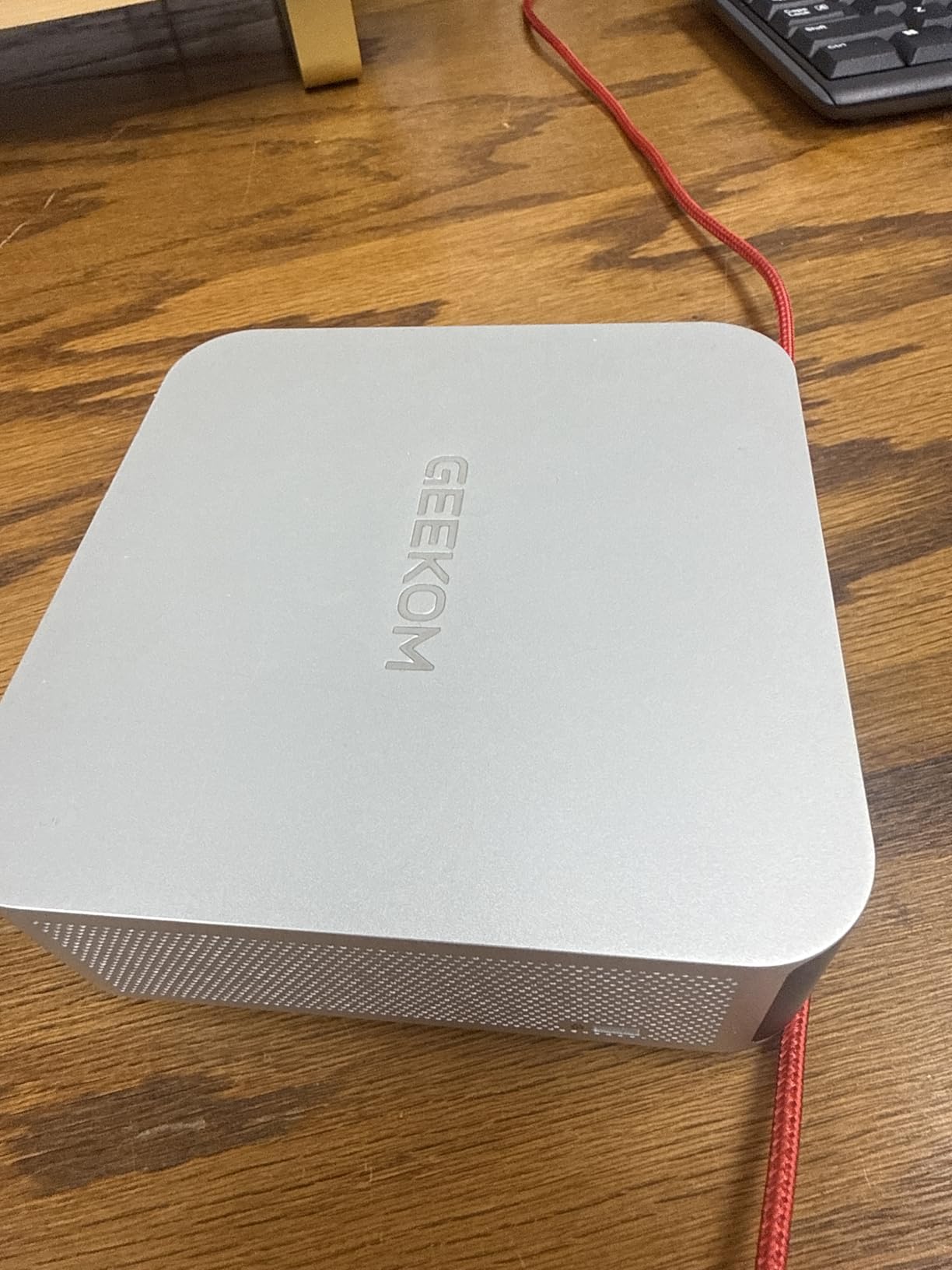 GEEKOM [2026 Edition] Multitasking Mini PC AI A7 MAX with AMD Ryzen 9 7940HS(Beats 8745HS) 16GB DDR5(Not LPDDR) &1TB SSD(Expandable) 8K Mini Computers(3-Year Coverage)Home |Office|Radeon 780M|Creation customer photo 1