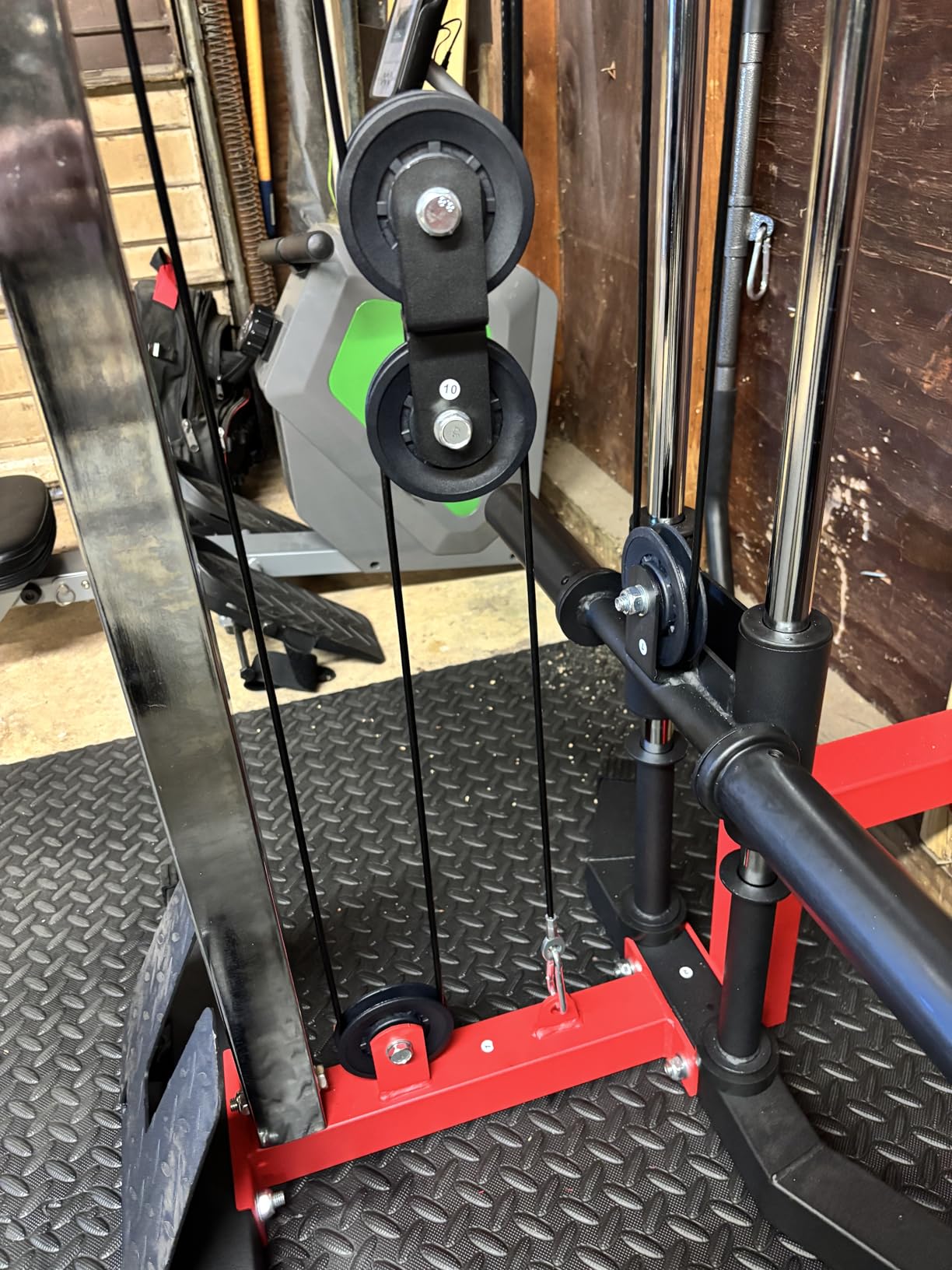 Wall Mount Cable Machine - Dual Pulley Cable Crossover Machine with 19 Adjustable Positions, Tricep Rope, T-Bar, LAT Pulldown Bar & Foot Board for Home Gym Strength Training customer photo 2