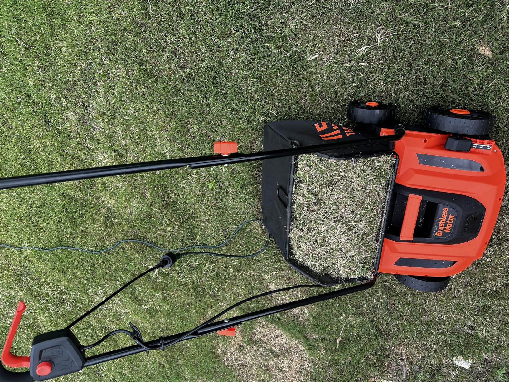 TIECTOWN 14-Inch 13.5 Amp 2-in-1 Electric Dethatcher and Scarifier with 11.5-Gallon Collection Bag, Lawn Dethatcher with 5-Position Depth Adjustment, Blade Replacement Without Tool - Orange customer photo 1