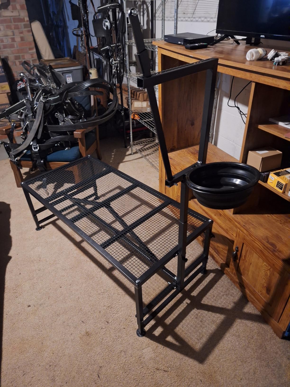 Goat Milking Stand with Feed Bin, 600 LBS Heavy Duty Sheep Trimming Stand, Adjustable Headpiece Livestock Stanchion, Stable Metal Hoof Trimming Platform for Grooming & Shearing, Farm Equipment customer photo 2