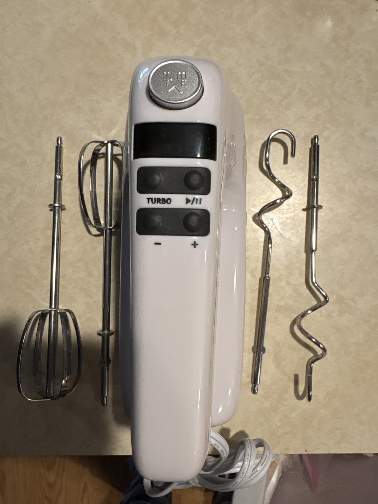 Lord Eagle 9-Speed Digital Hand Mixer Electric Handheld, 500W DC Motor Kitchen Mixer for Cake Baking, Lightweight Egg Beaters with Stain-resistant & Waterproof Storage Bag & 6 Accessories customer photo 2