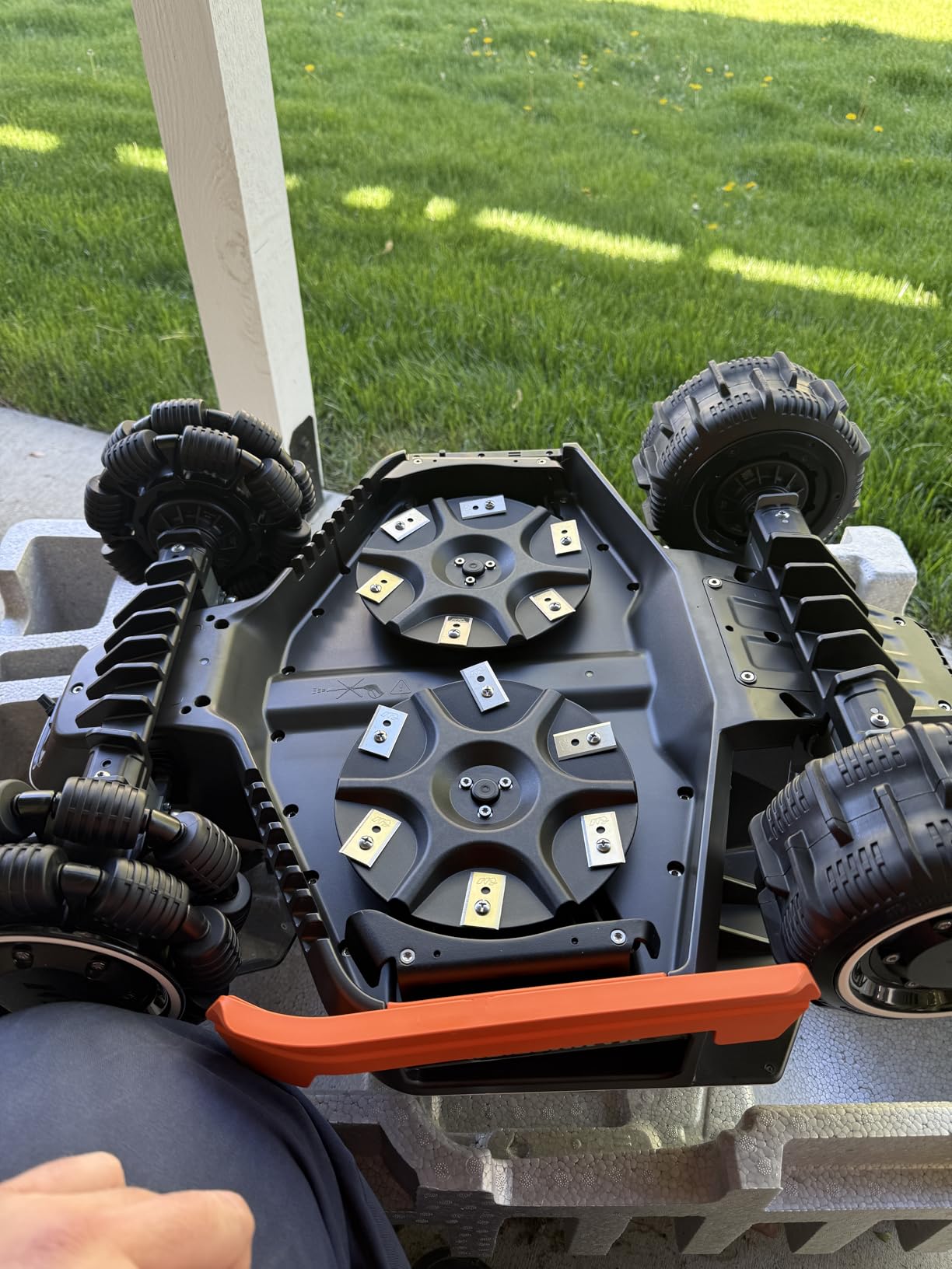 Mammotion LUBA 3 AWD 5000H Robot Lawn Mower for 1.25 Acres, 360 Degree LiDAR+NetRTK+AI Vision Tri-Fusion Positioning, All-Wheel-Drive for 80% Slopes, 50 Multi-Zone Management, Cutting Height 2.2-4.0 inches customer photo 1