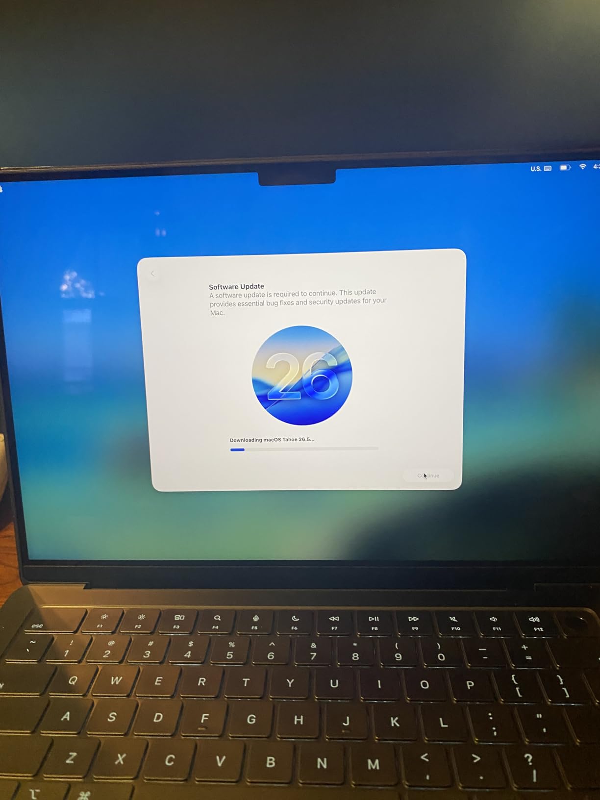 2026 MacBook Pro Laptop with Apple M5 Max chip with 18-core CPU and 32-core GPU: Built for AI, 14.2-inch Liquid Retina XDR Display, 36GB Unified Memory, 2TB SSD, Wi-Fi 7; Space Black customer photo 2