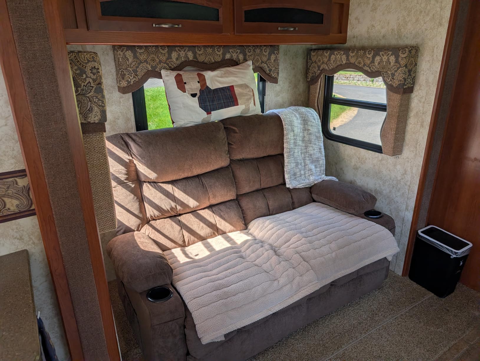 BOSMILLER Reclining Sofa with Cup Holders for Living Room 3 Seat Manual Sofa Recliner with Side Pocket customer photo 2