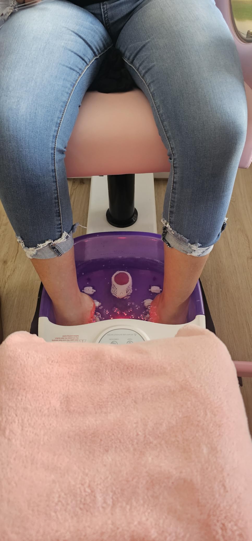 KIGOTY Pedicure Chair No Plumbing, Reclining Pedicure Station Unit with Adjustable Height and 360 Swivel, Hydraulic Foot Spa Chair with Footrest and Massage Foot Bath, Pink-Silver customer photo 2