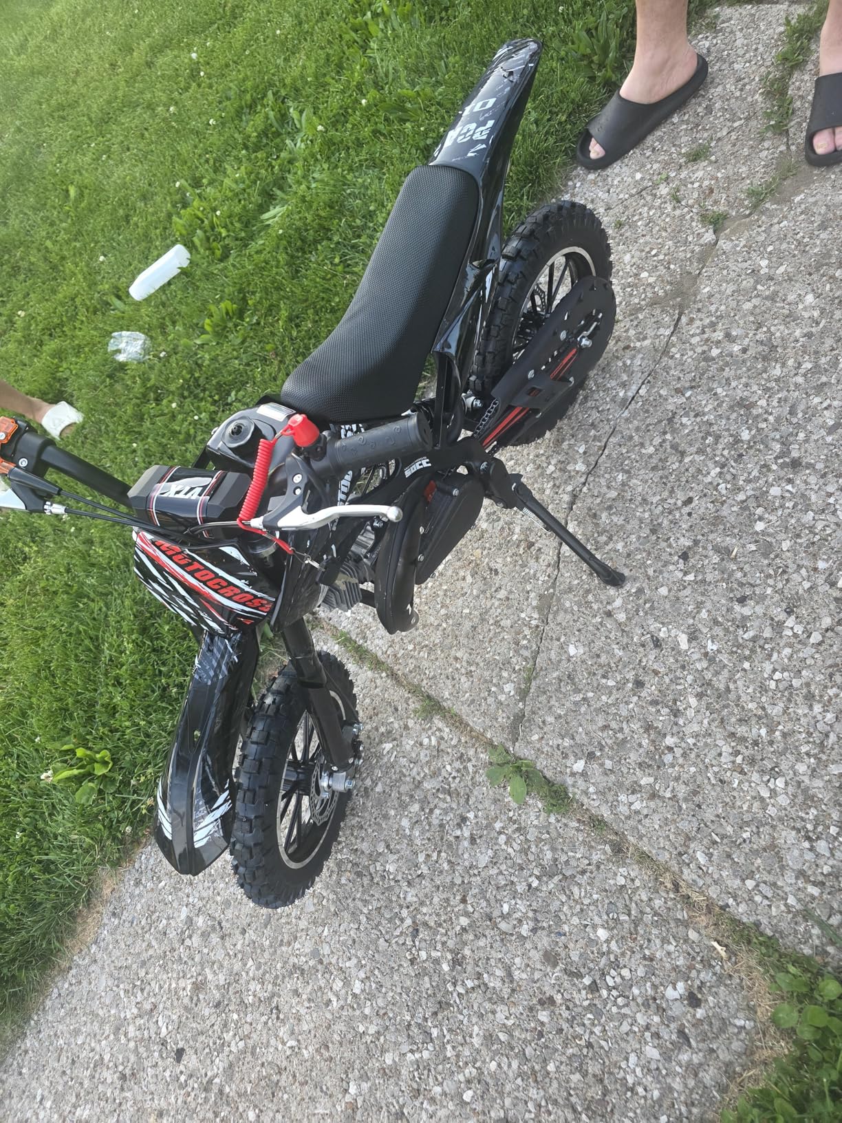 50cc Dirt Bike, 2 Stroke Gas Mini Bike for Kids 8-14 with Front Rear Disc Brakes, 10 Inch Off-Road Tires, Shock Absorption, Seat Height 23.6in, Max Speed 40mph, 2026 Upgraded, Black customer photo 2