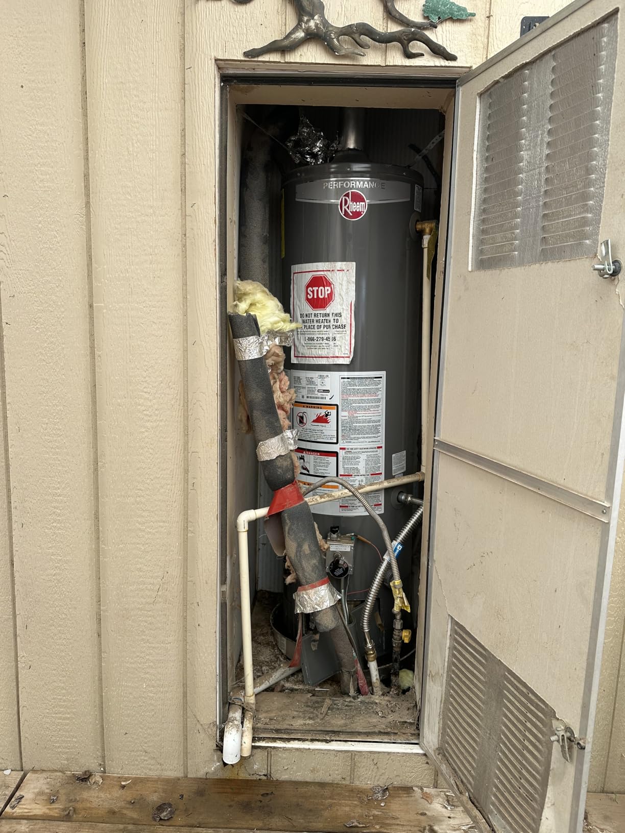 MIZUDO Tankless Water Heater Propane, 199,000 BTU, Indoor Installation, Max 10.3 GPM, WiFi&APP Control, CSA Certified Non Condensing, High Efficiency for Large Families Residential Whole House customer photo 2