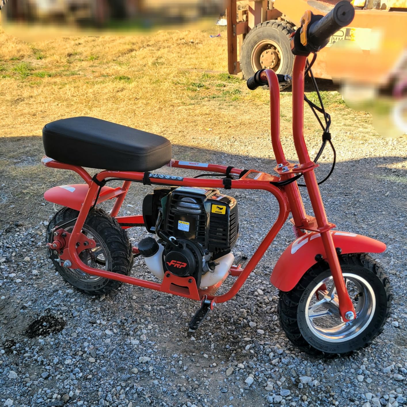 FRP MB40 4-Stroke Mini Bike, 40CC Kids Mini Dirt Bike with No Mixing Oil Need, Easy to Assemble/Touch Protection, 18 Mph Max Speed and Support Up to 165 LBS (Green) customer photo 1